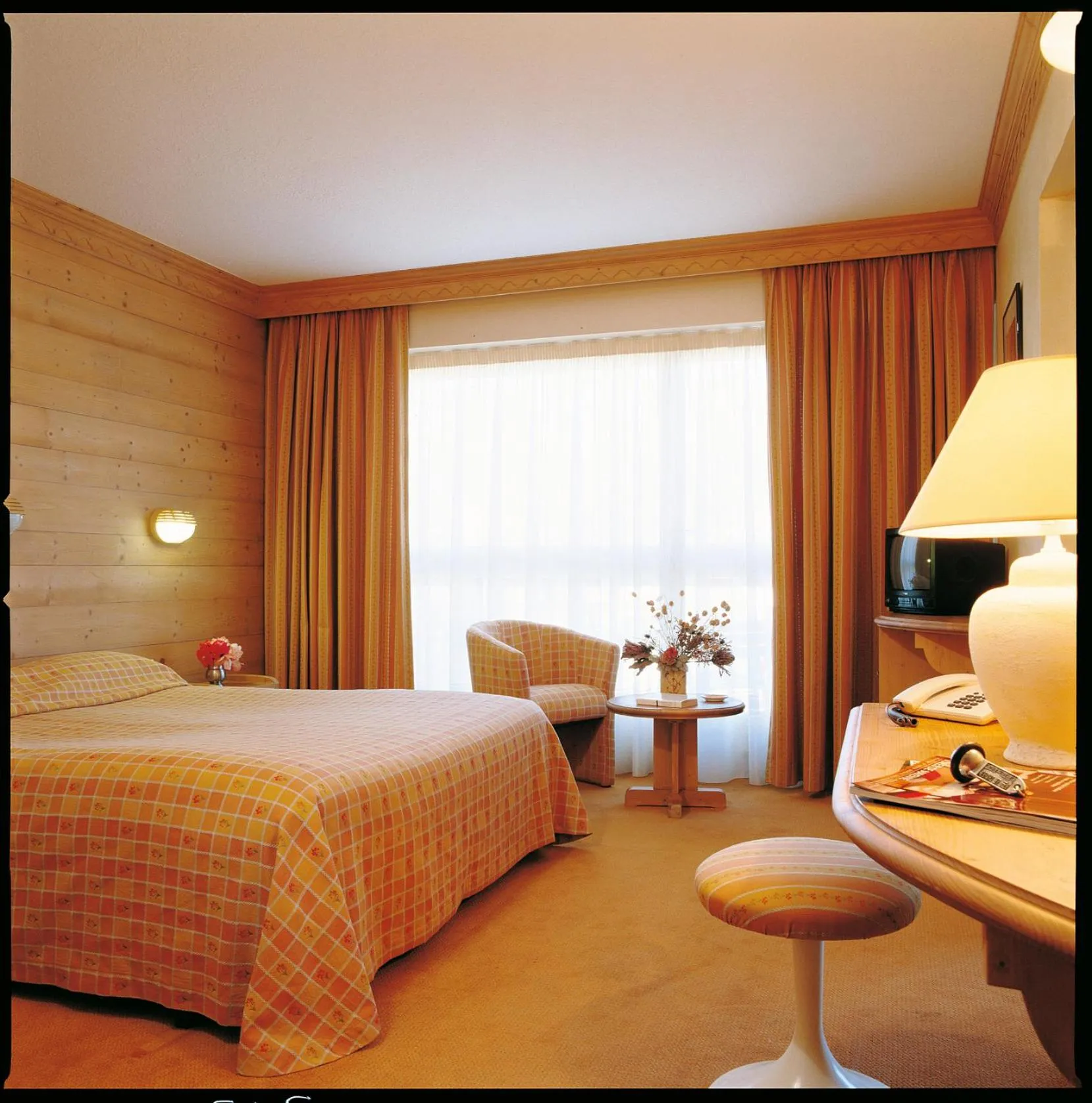 Photo of the whole room, Bed in Hotel le Chalet