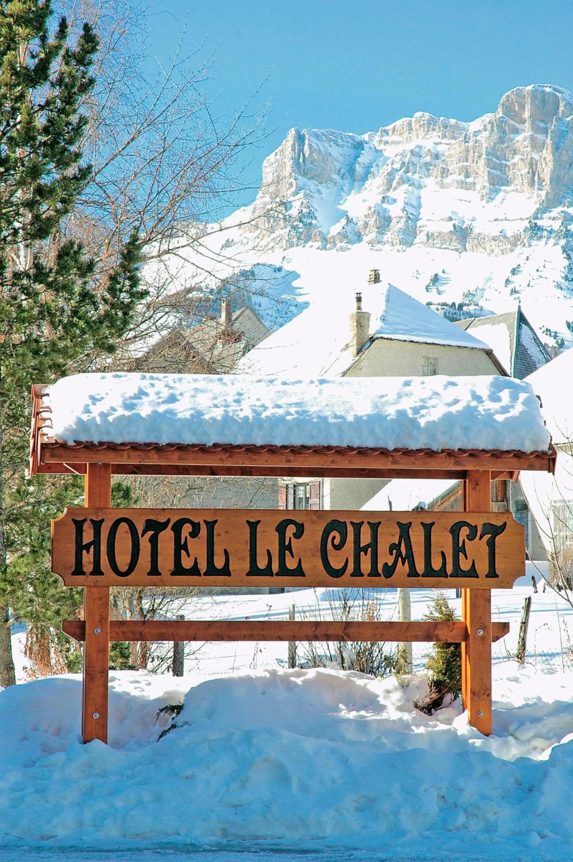 Property logo or sign in Hotel le Chalet