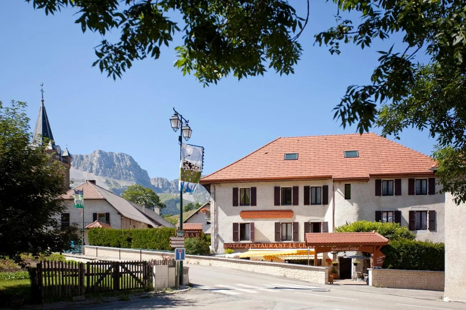 Property building in Hotel le Chalet