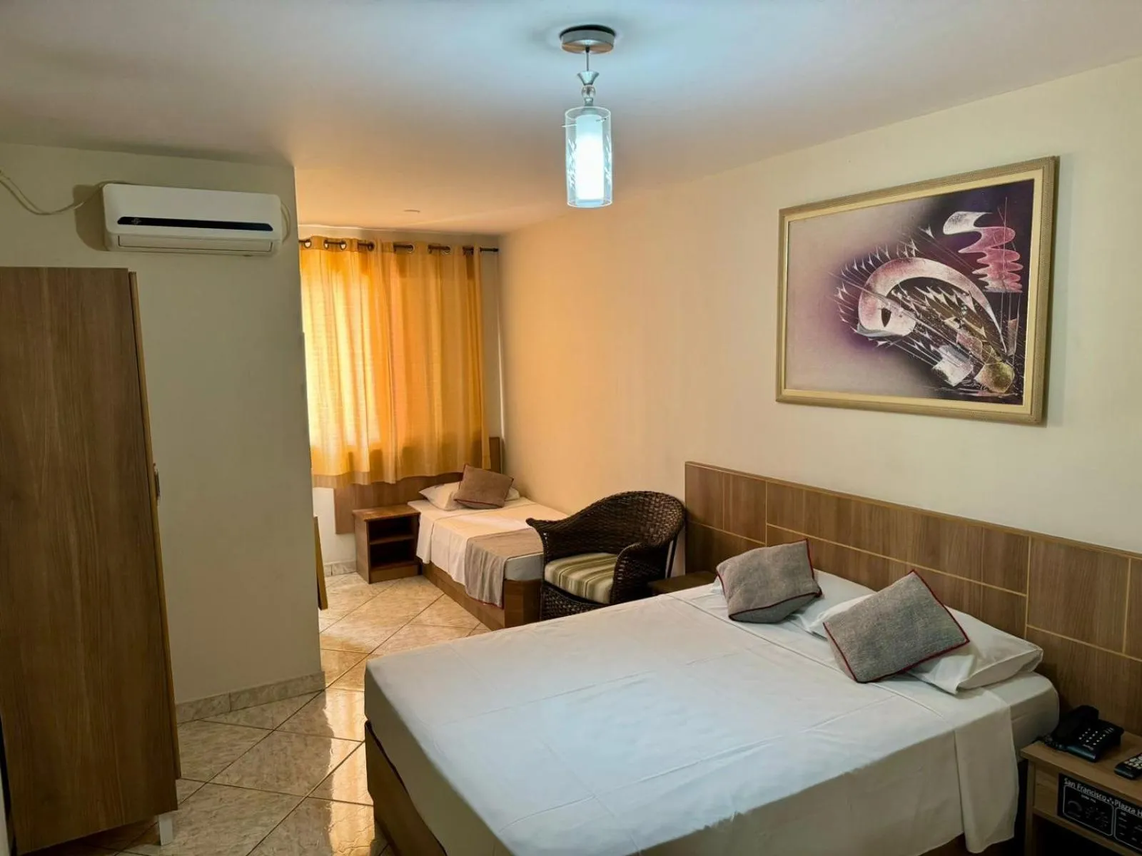 Bed in San Francisco Plazza Hotel