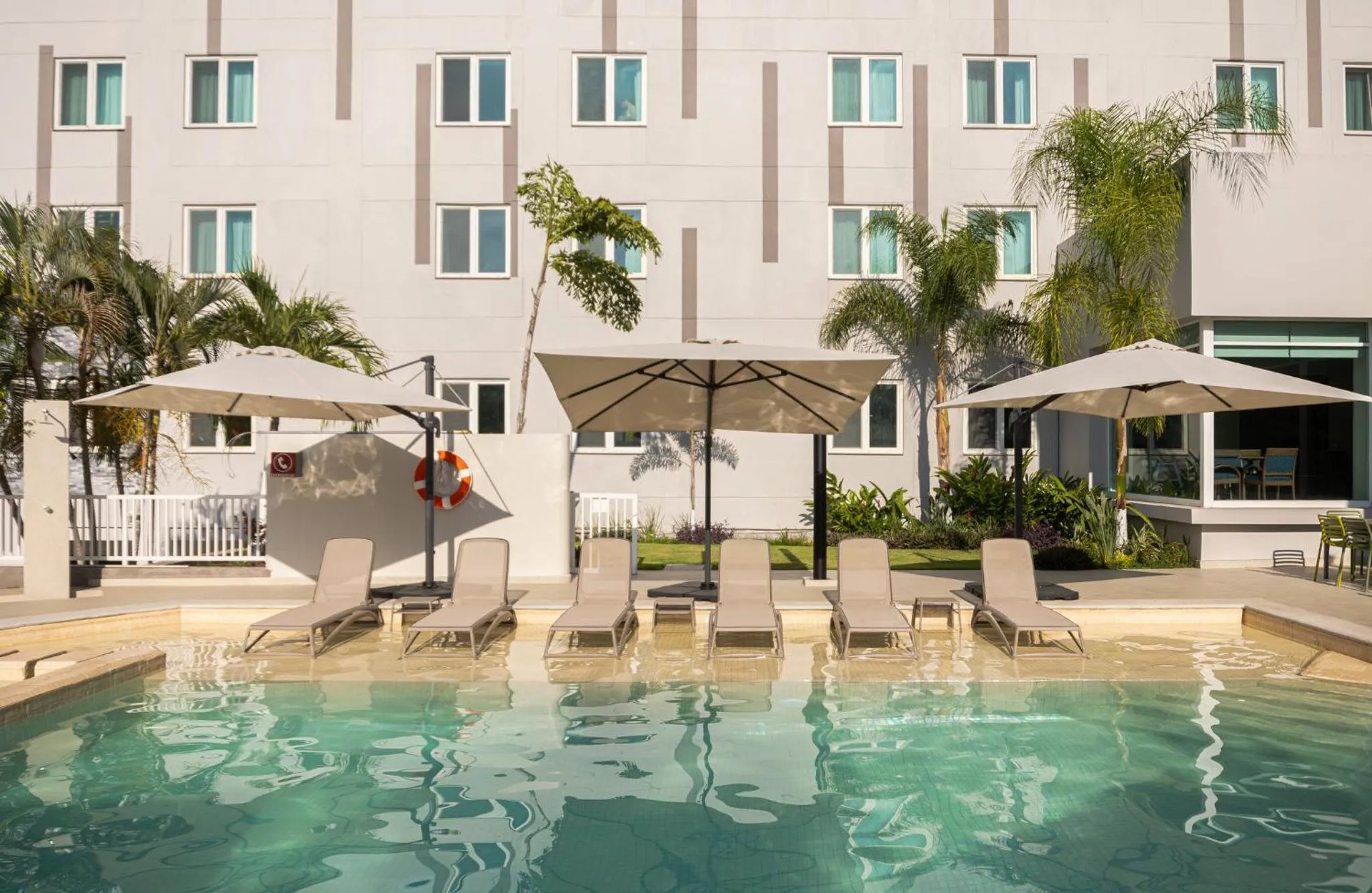 Swimming pool in Holiday Inn Express Tapachula by IHG