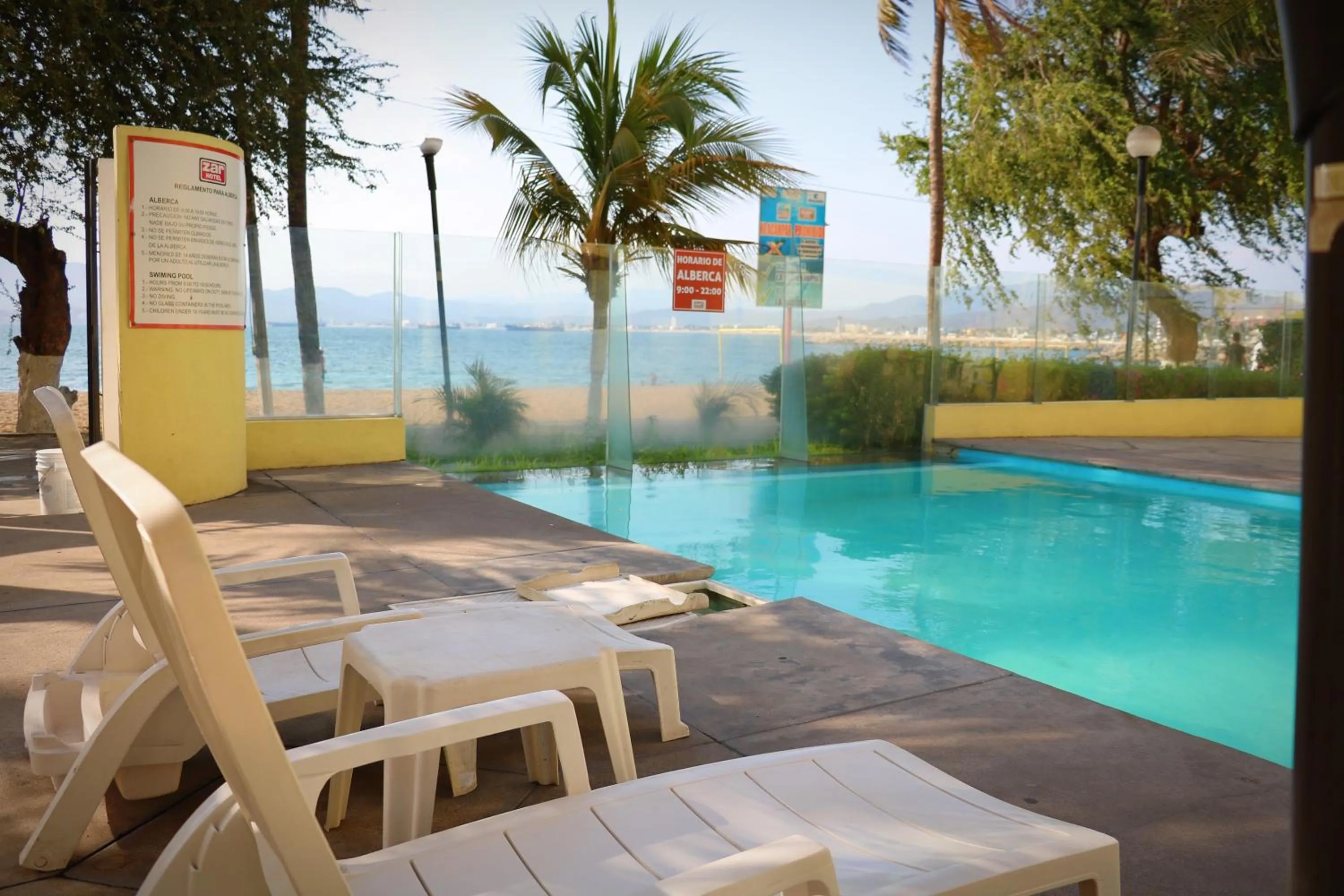 Swimming pool in Zar Manzanillo