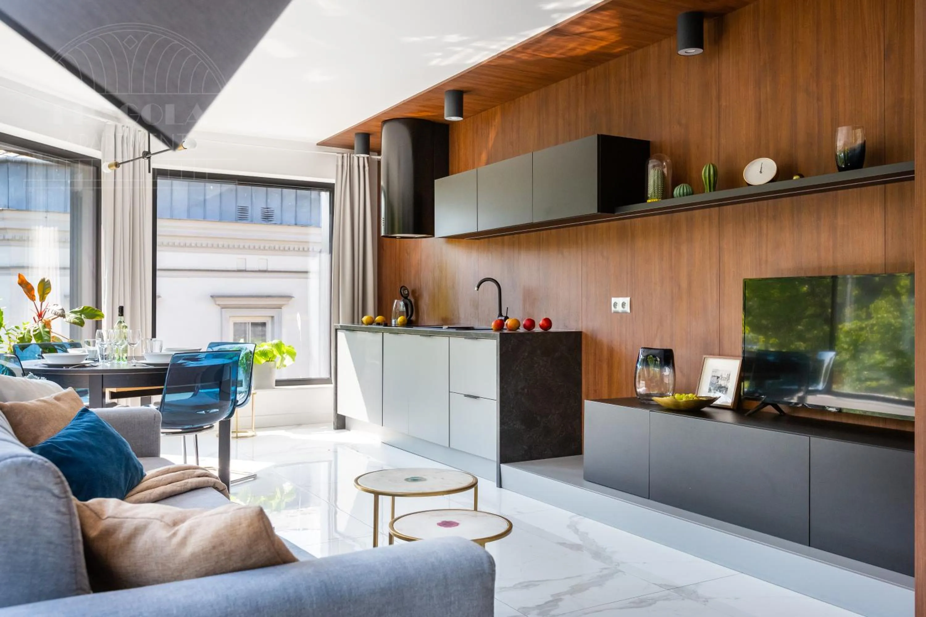 Kitchen or kitchenette in Modern View of Planty Park