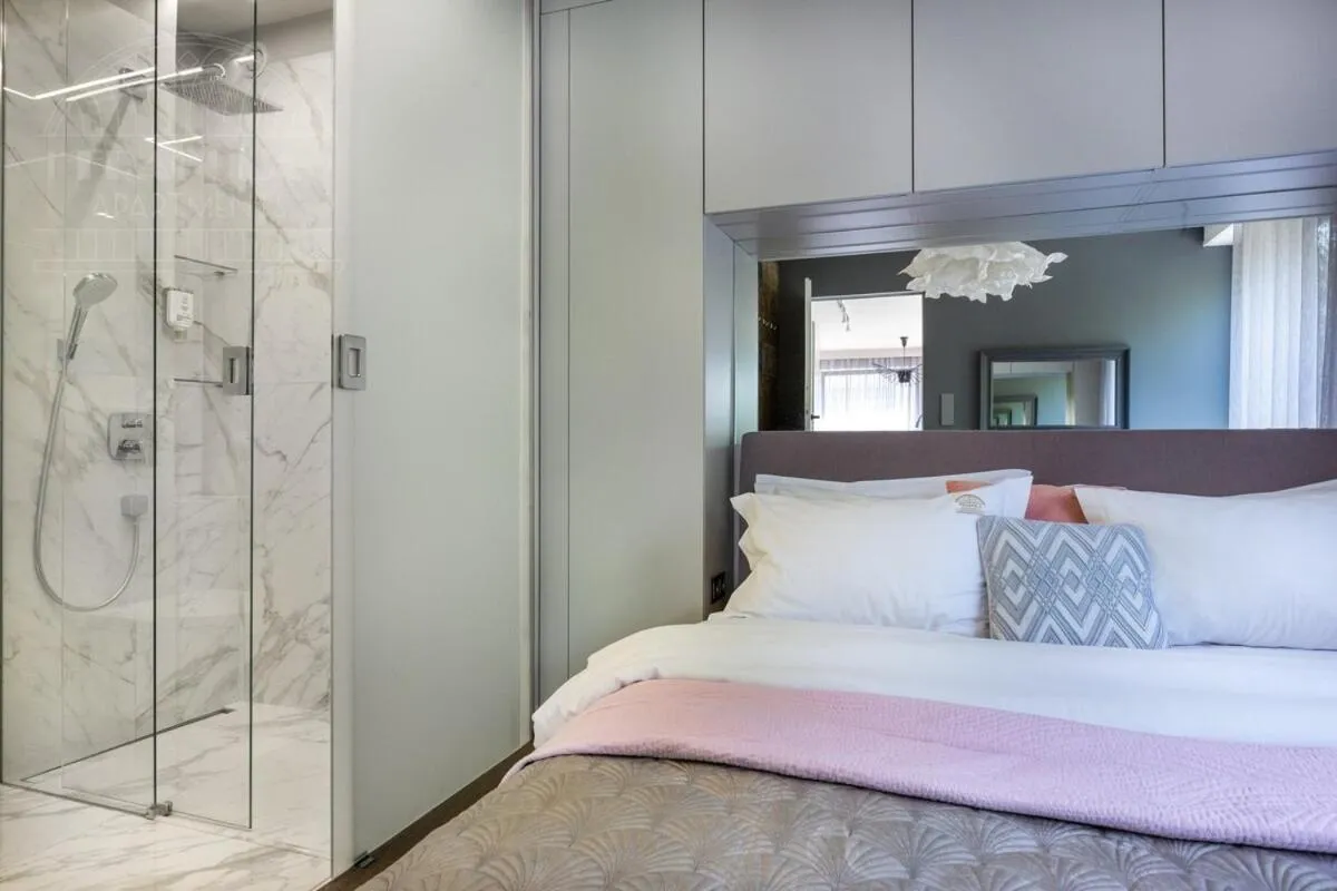 Other, Bed in Modern View of Planty Park