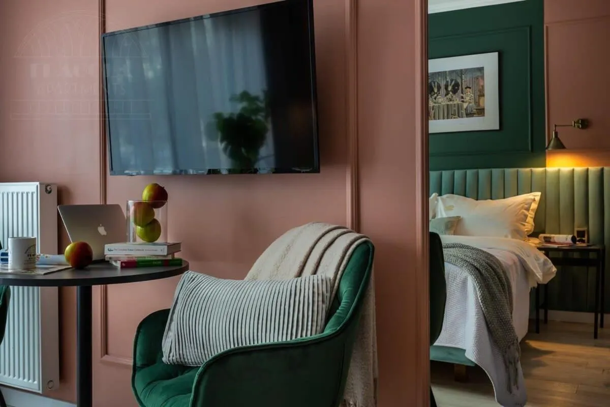 Other, Bed in Modern View of Planty Park