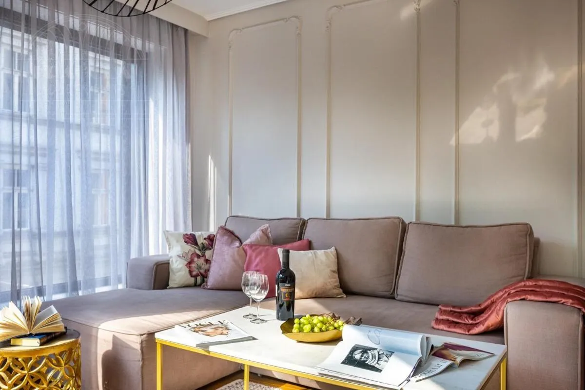 Other in Modern View of Planty Park