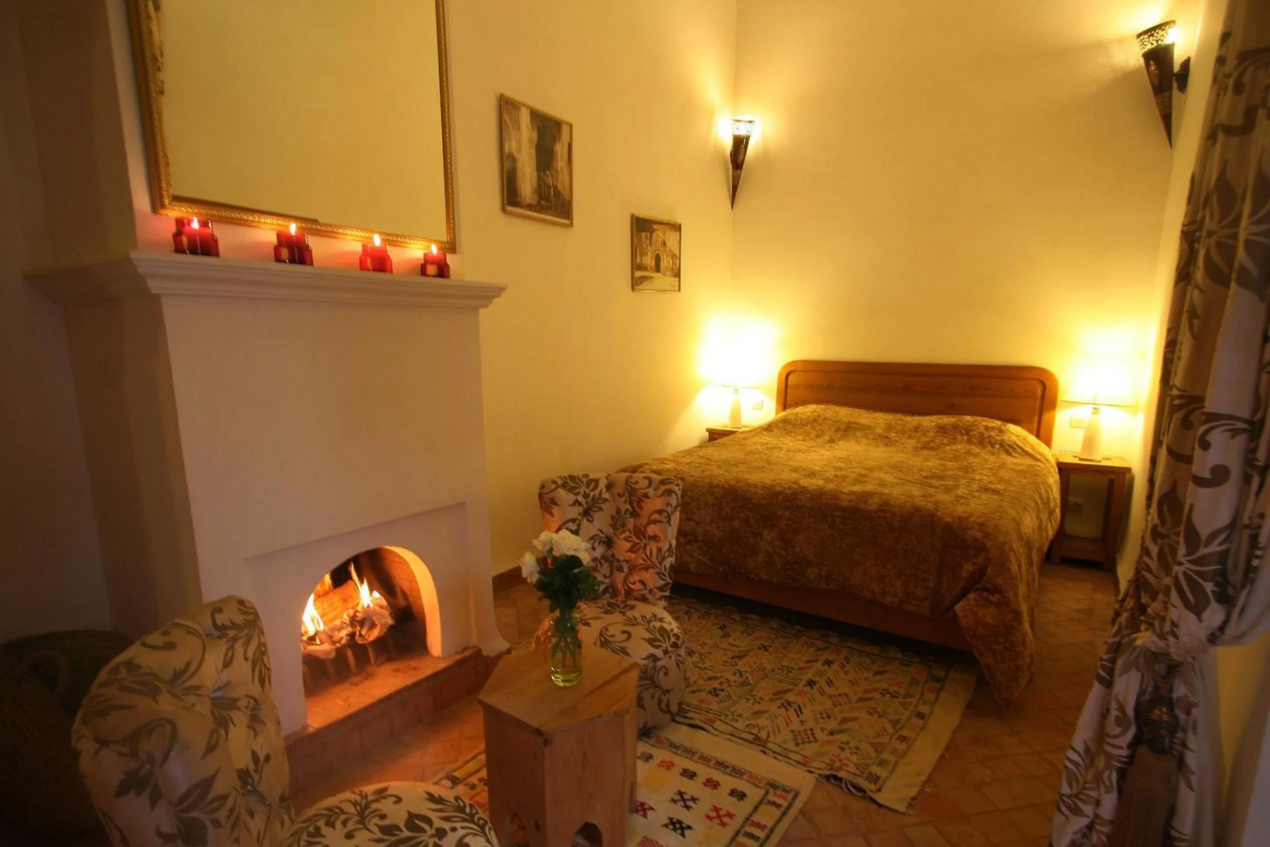 Photo of the whole room, Bed in Riad Chameau FDC Hôtel SPA