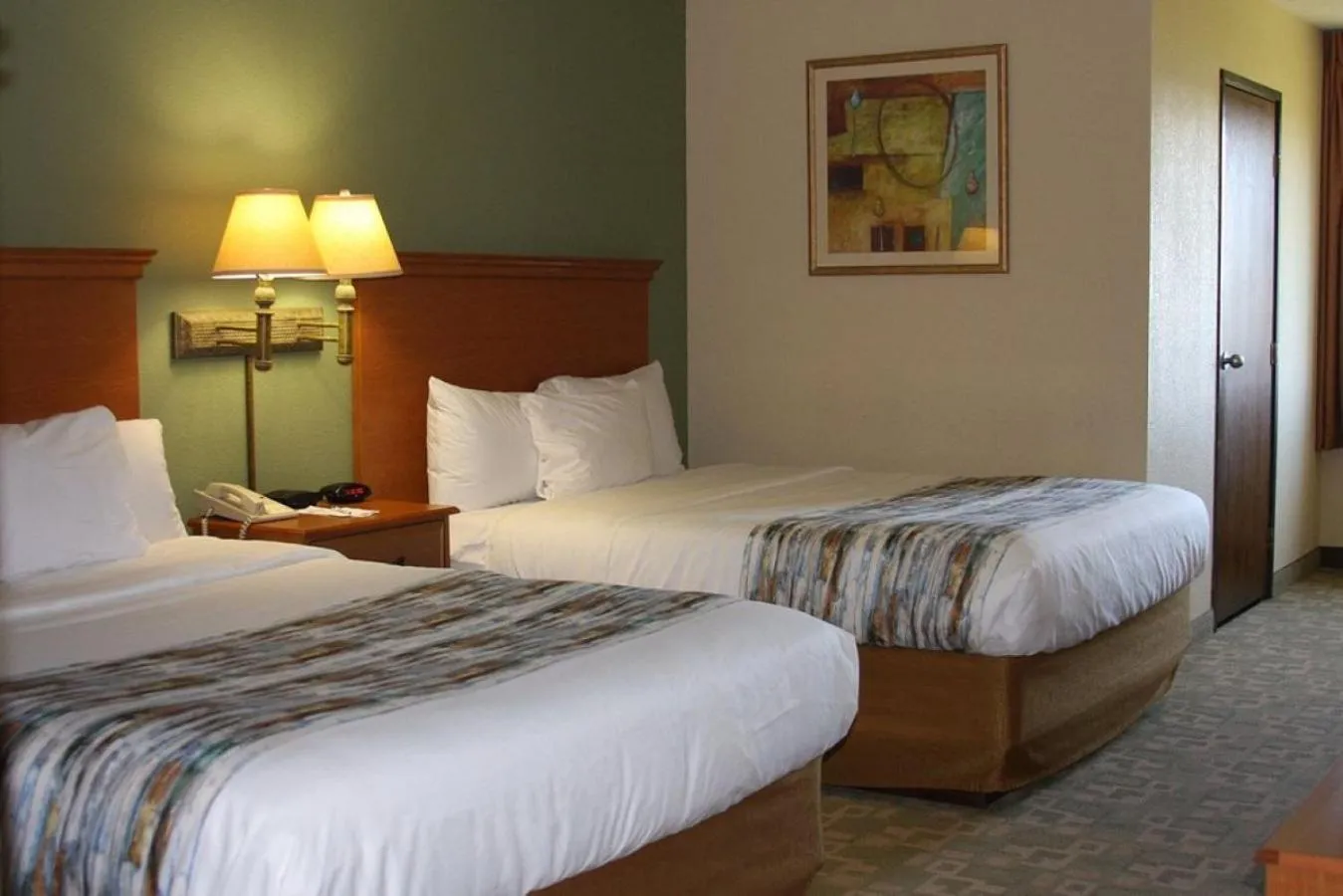 Bedroom, Bed in Barkers Island Inn Resort & Conference Center