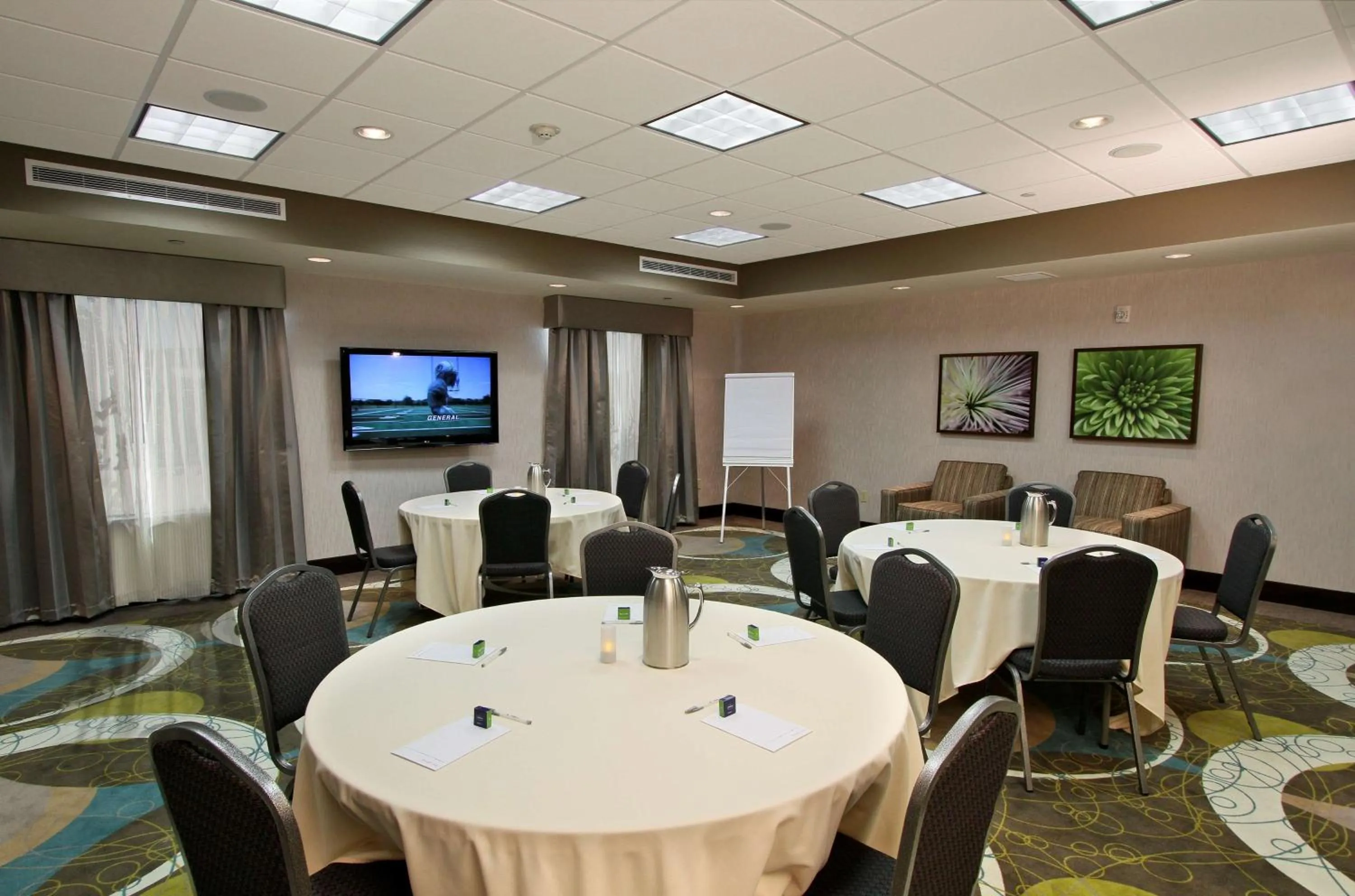 Meeting/conference room in Hampton Inn & Suites Winnie