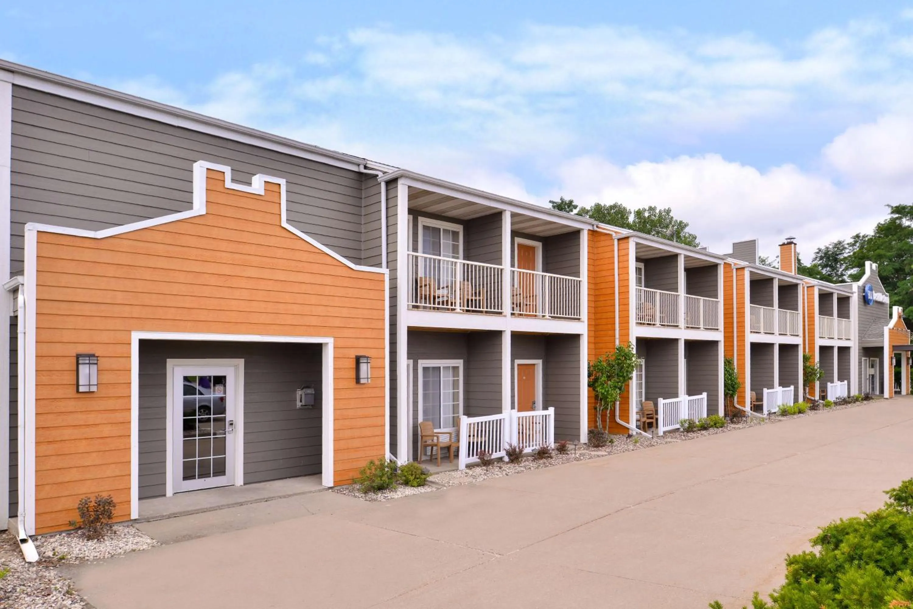 Property building in Best Western Galena Inn & Suites