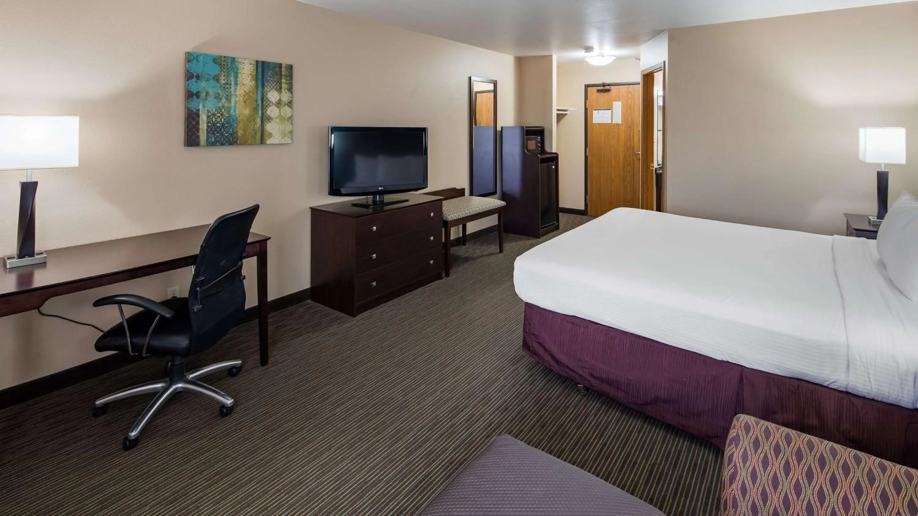 Photo of the whole room, Bed in Best Western Galena Inn & Suites