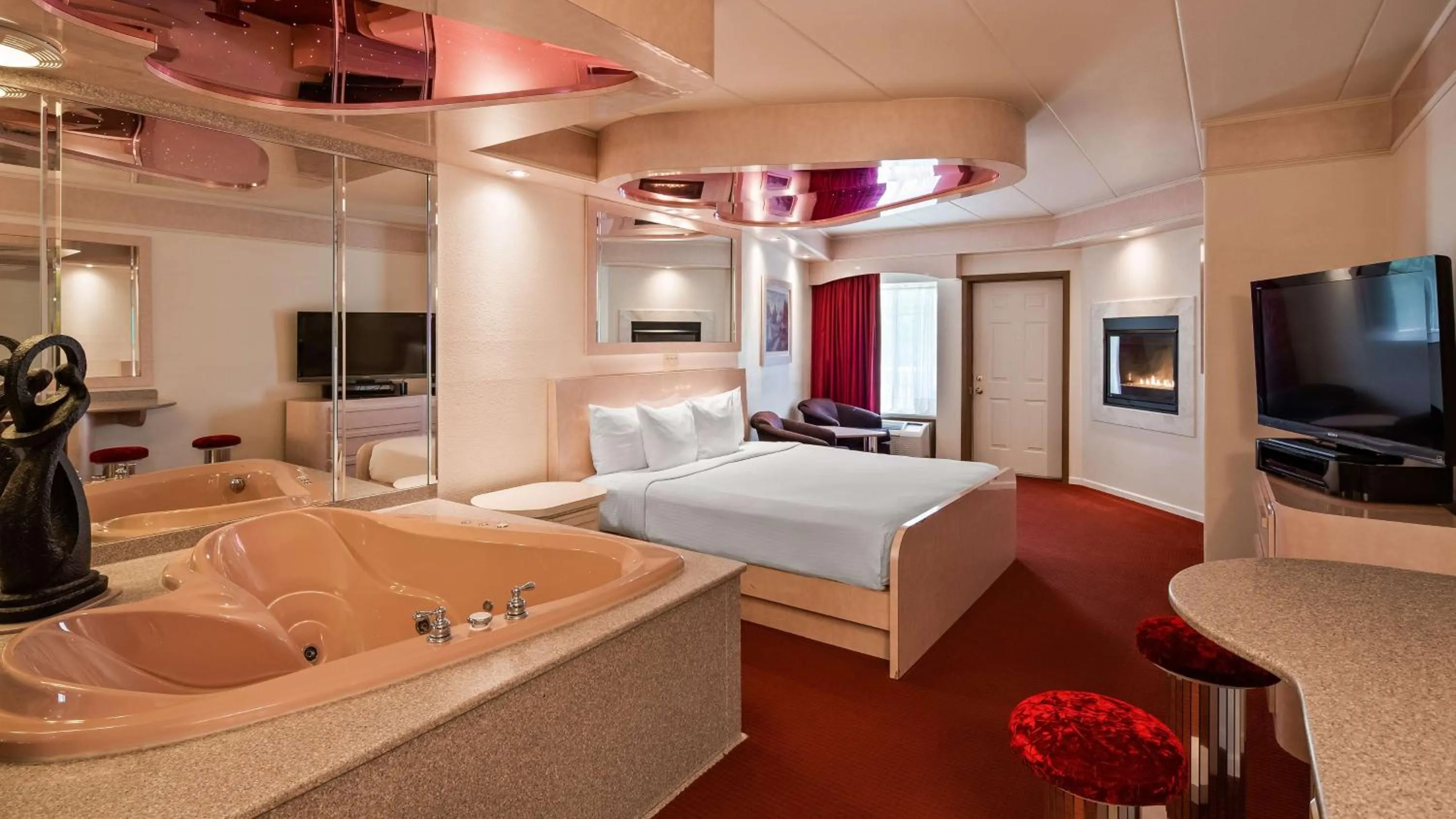 Photo of the whole room, Bed in Best Western Galena Inn & Suites