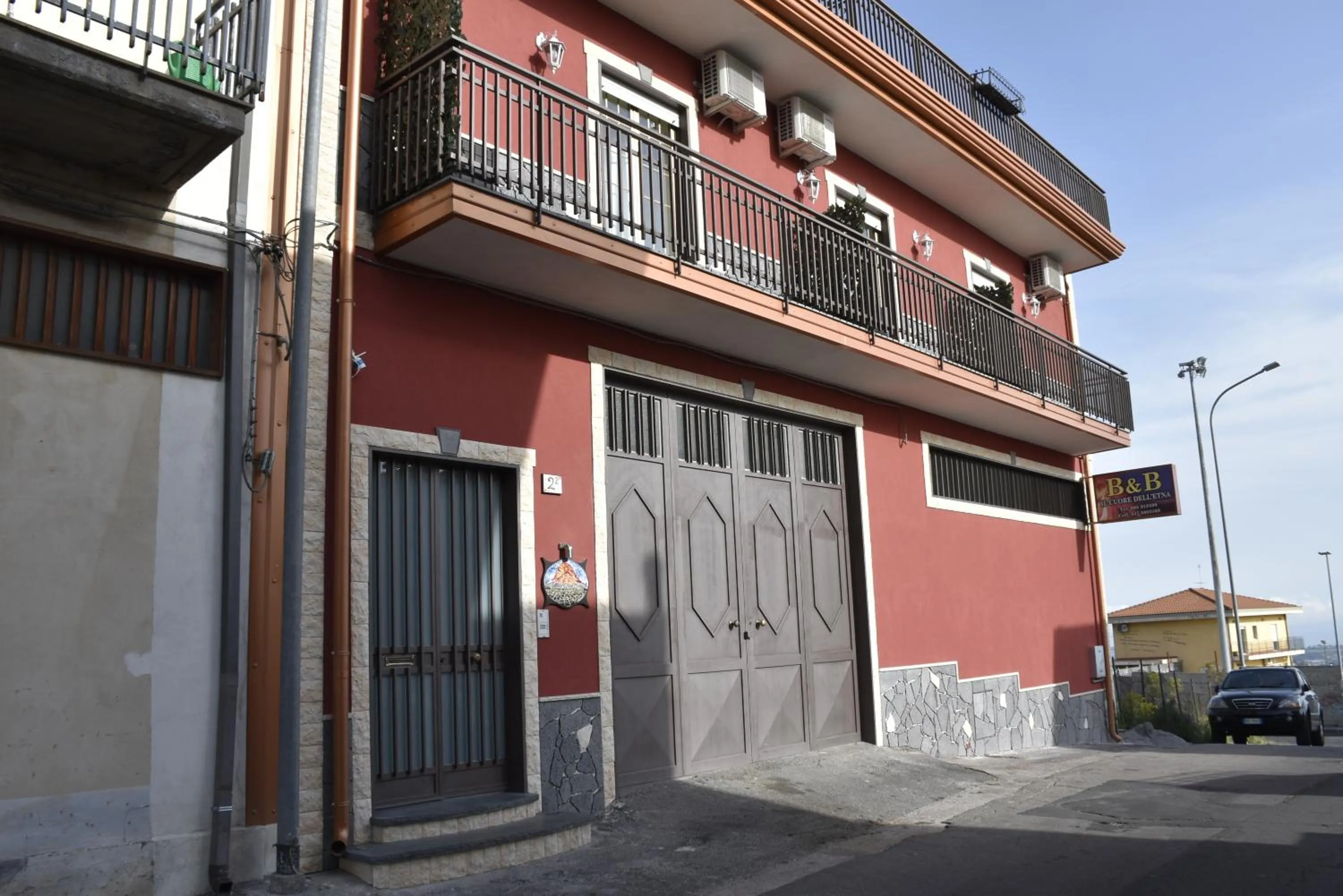 Property building in Il Cuore dell'Etna