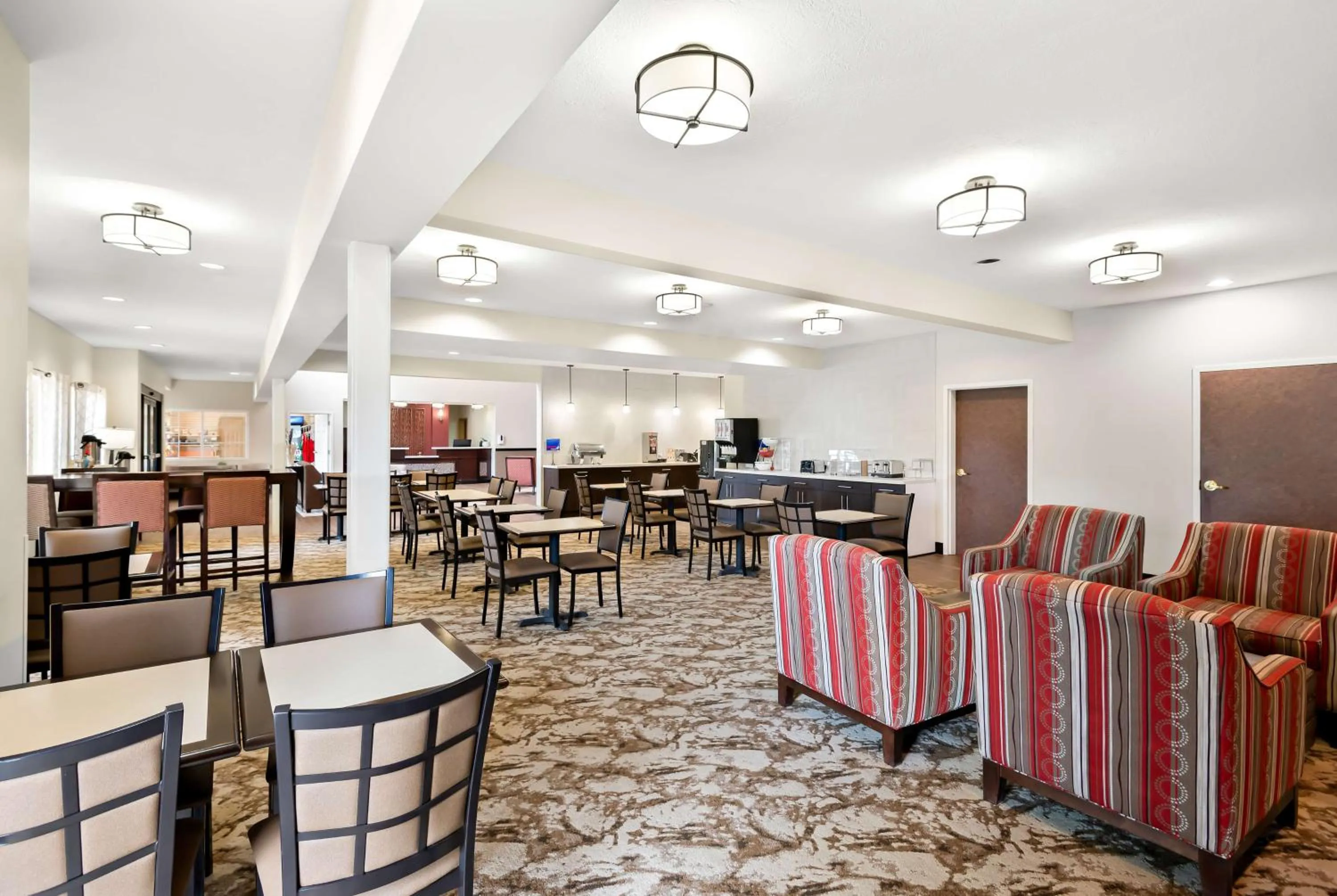 Restaurant/places to eat in Best Western Palmyra Inn & Suites