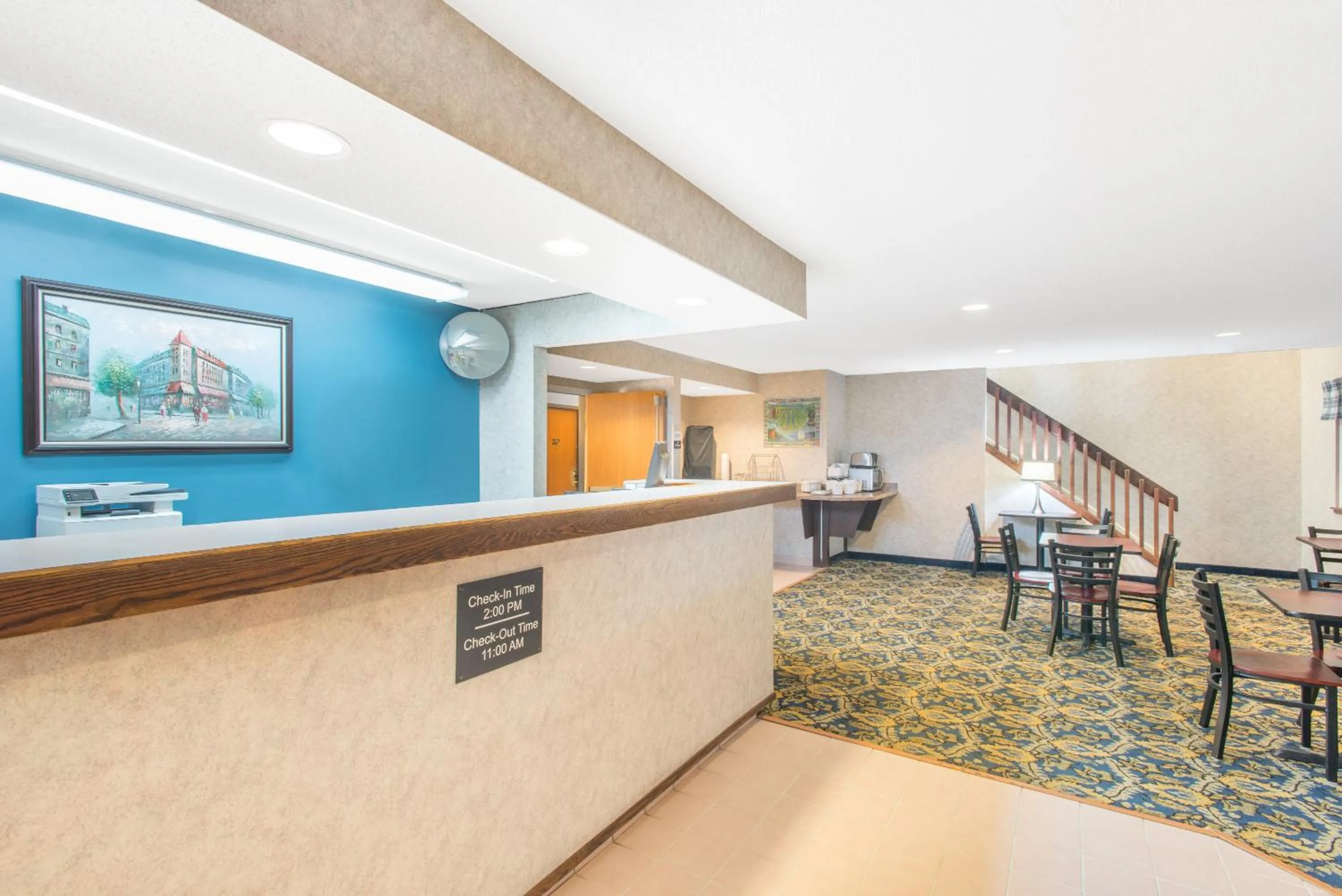 Lobby or reception in Super 8 by Wyndham Webster/Rochester