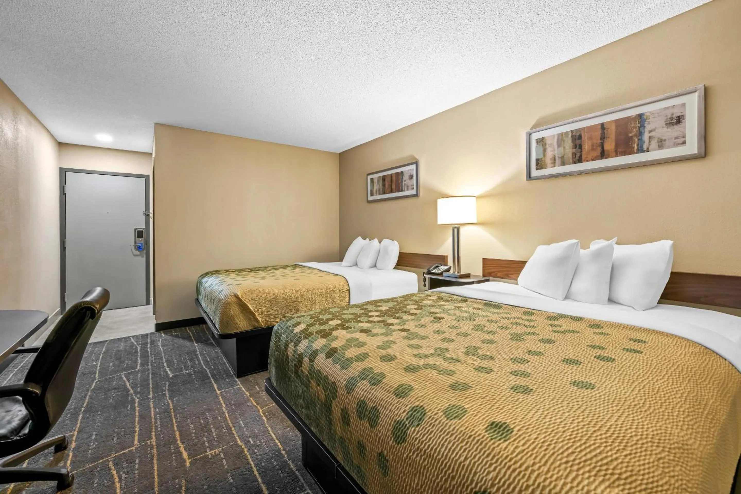 Bedroom, Bed in Rodeway Inn