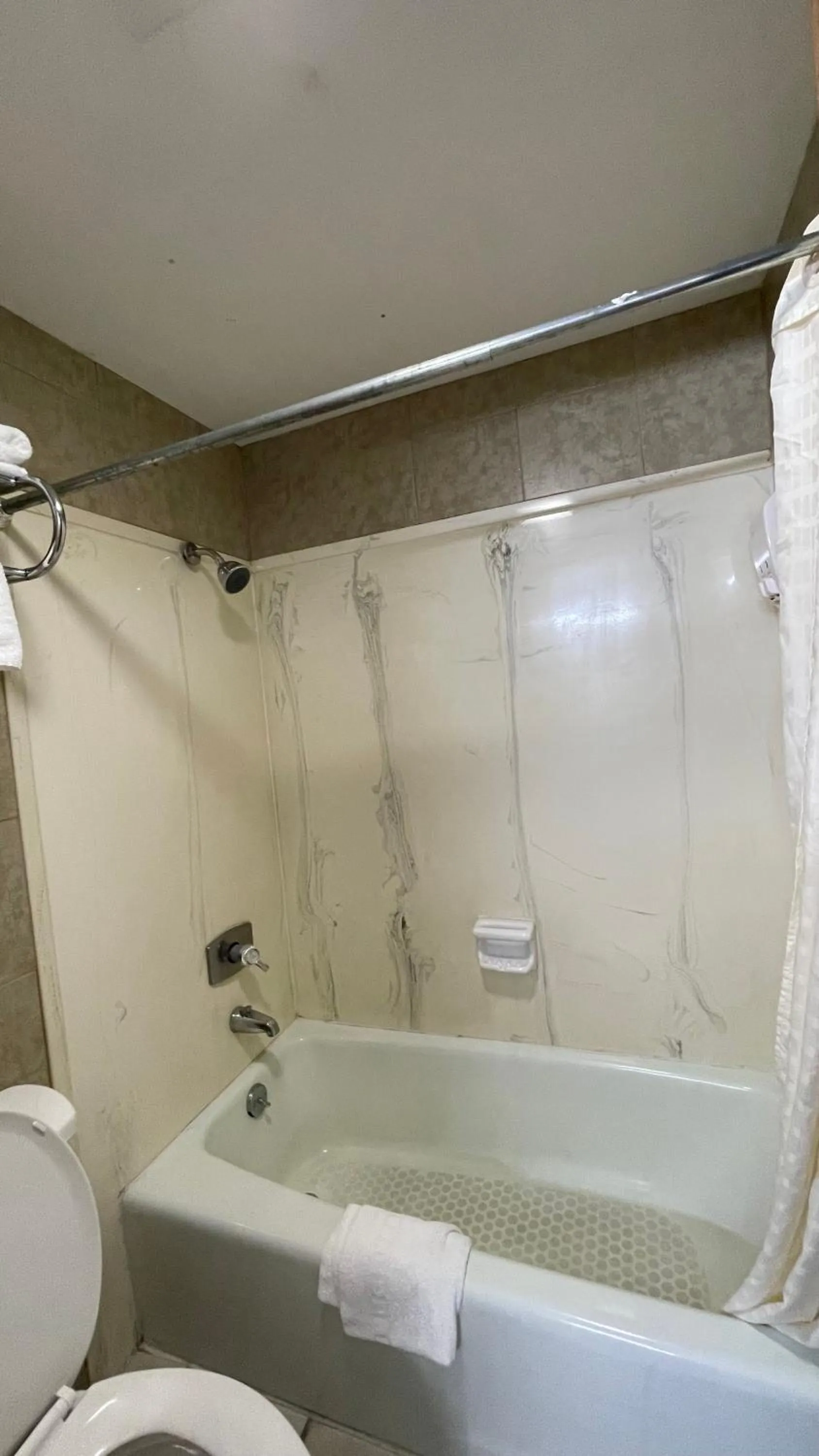 Bathroom in Country Town N' Suites