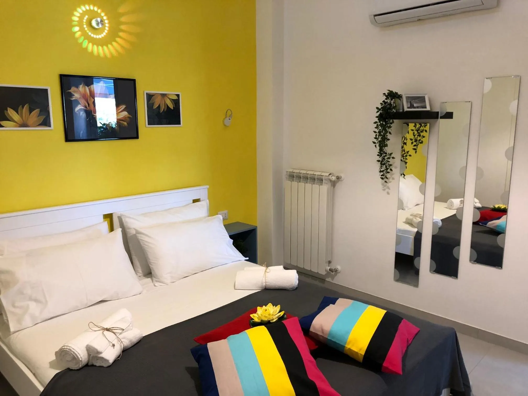 Bedroom, Bed in B & B Il Giardino sul Mare