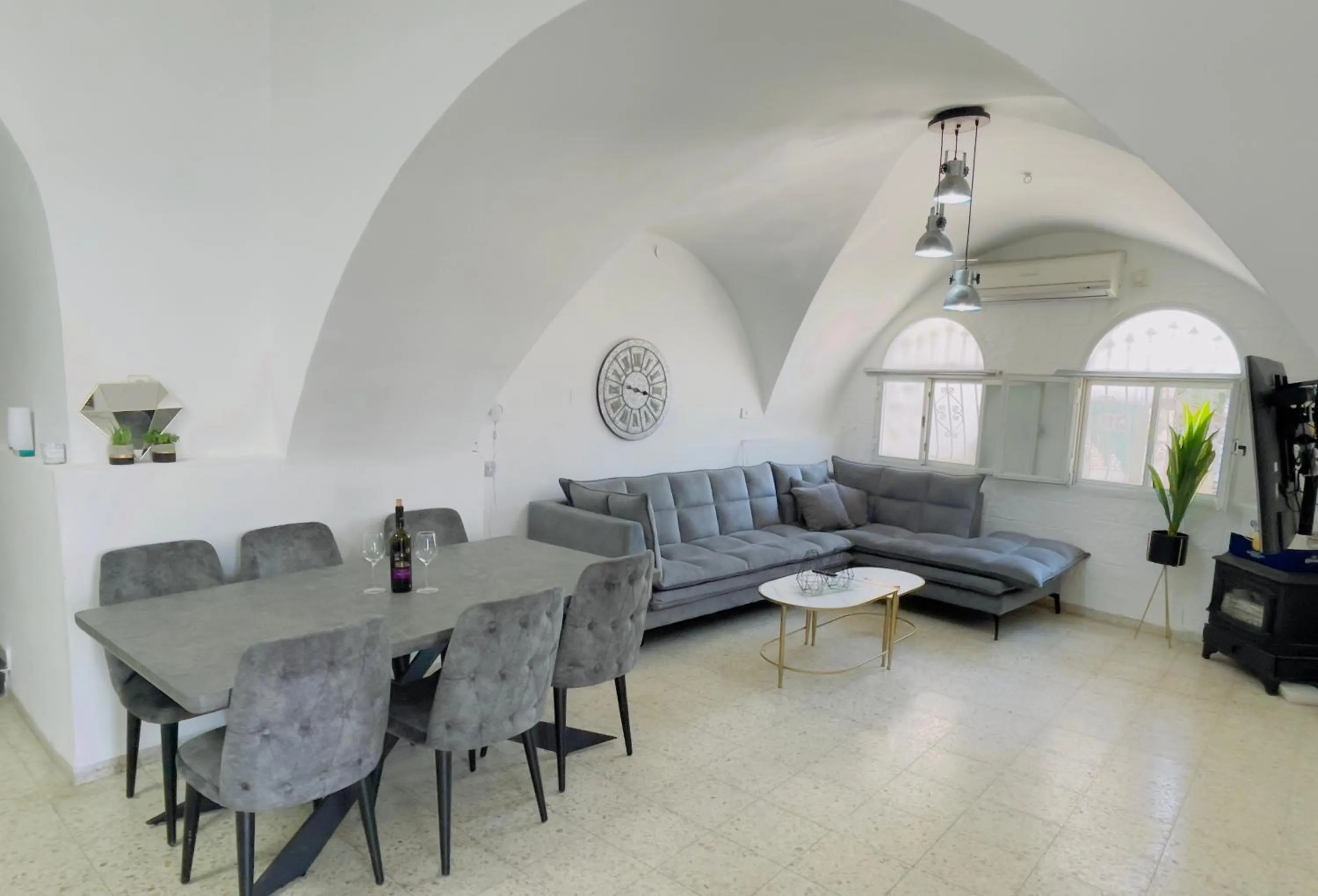 Seating area, Dining Area in Zimmer in old City