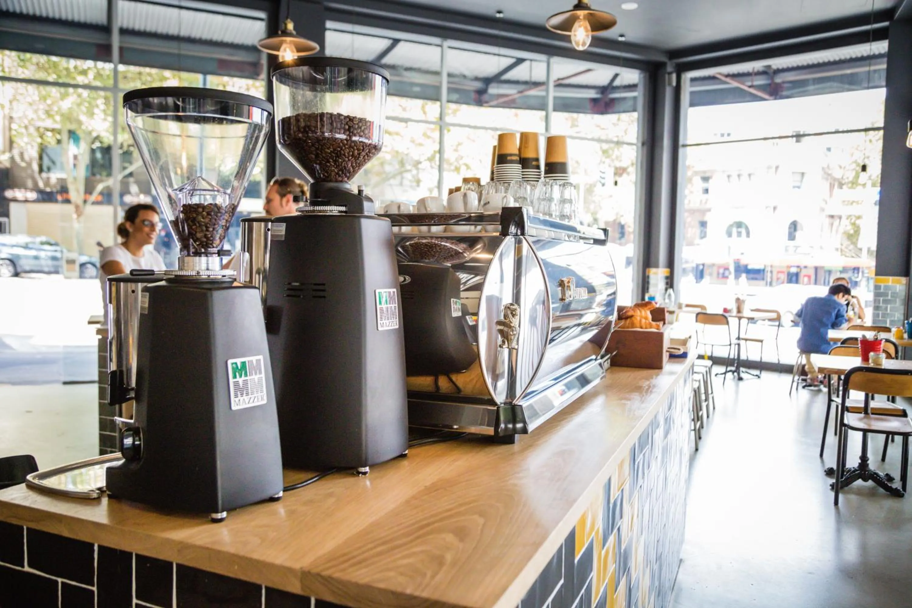 Restaurant/places to eat in Veriu Central