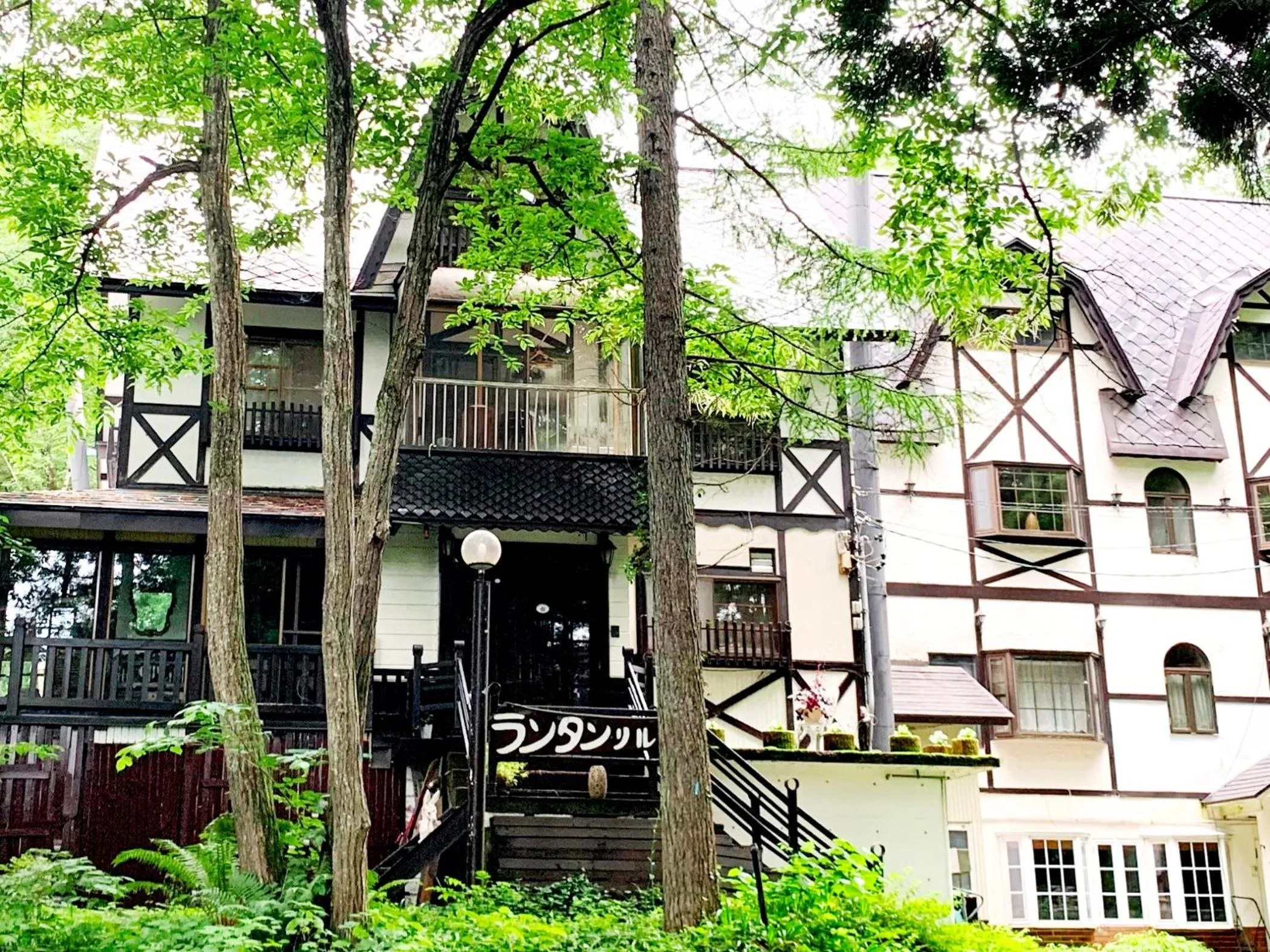 Facade/entrance in Rantanrirun ランタンリルン