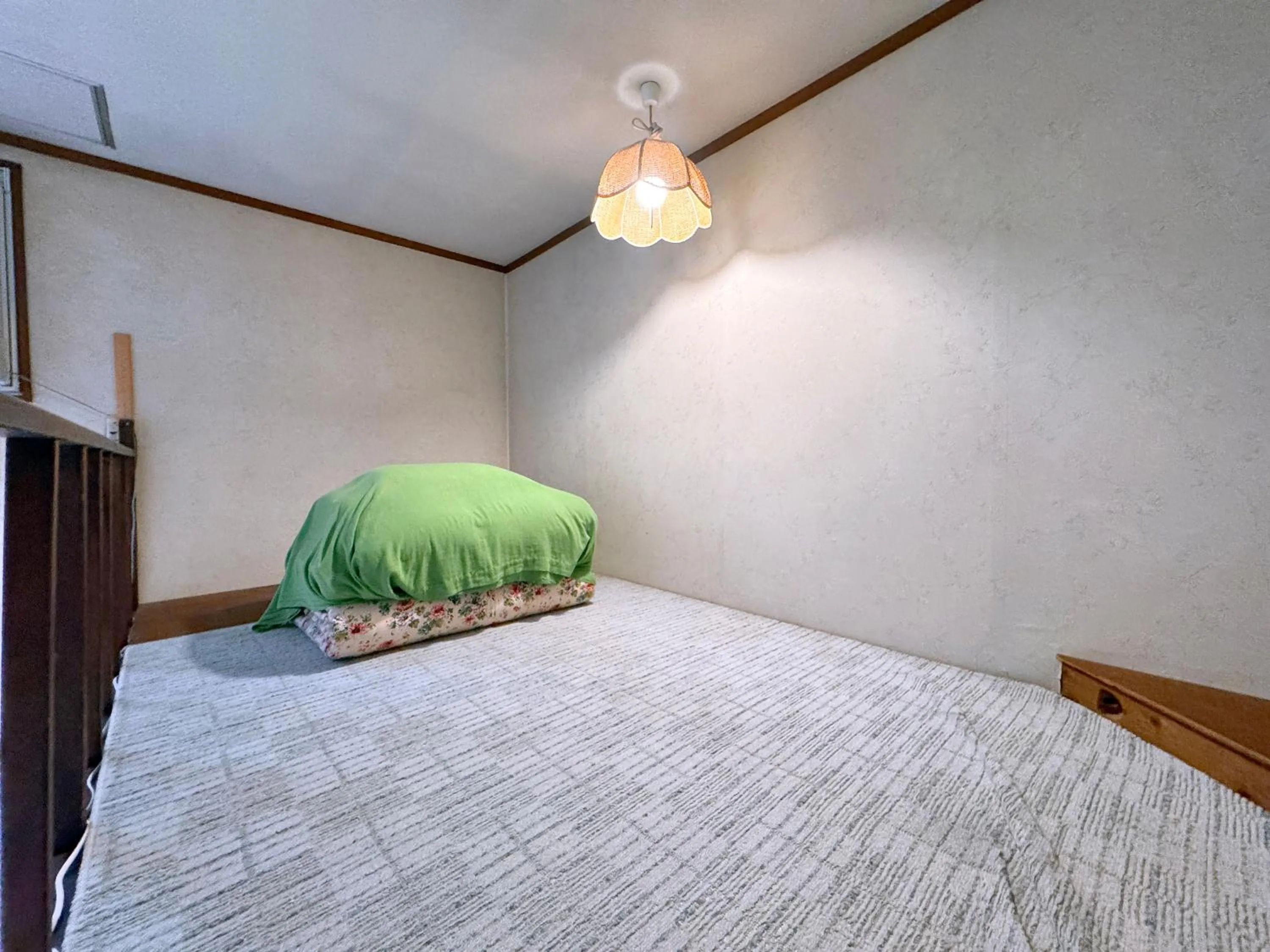 Photo of the whole room, Bed in Rantanrirun ランタンリルン