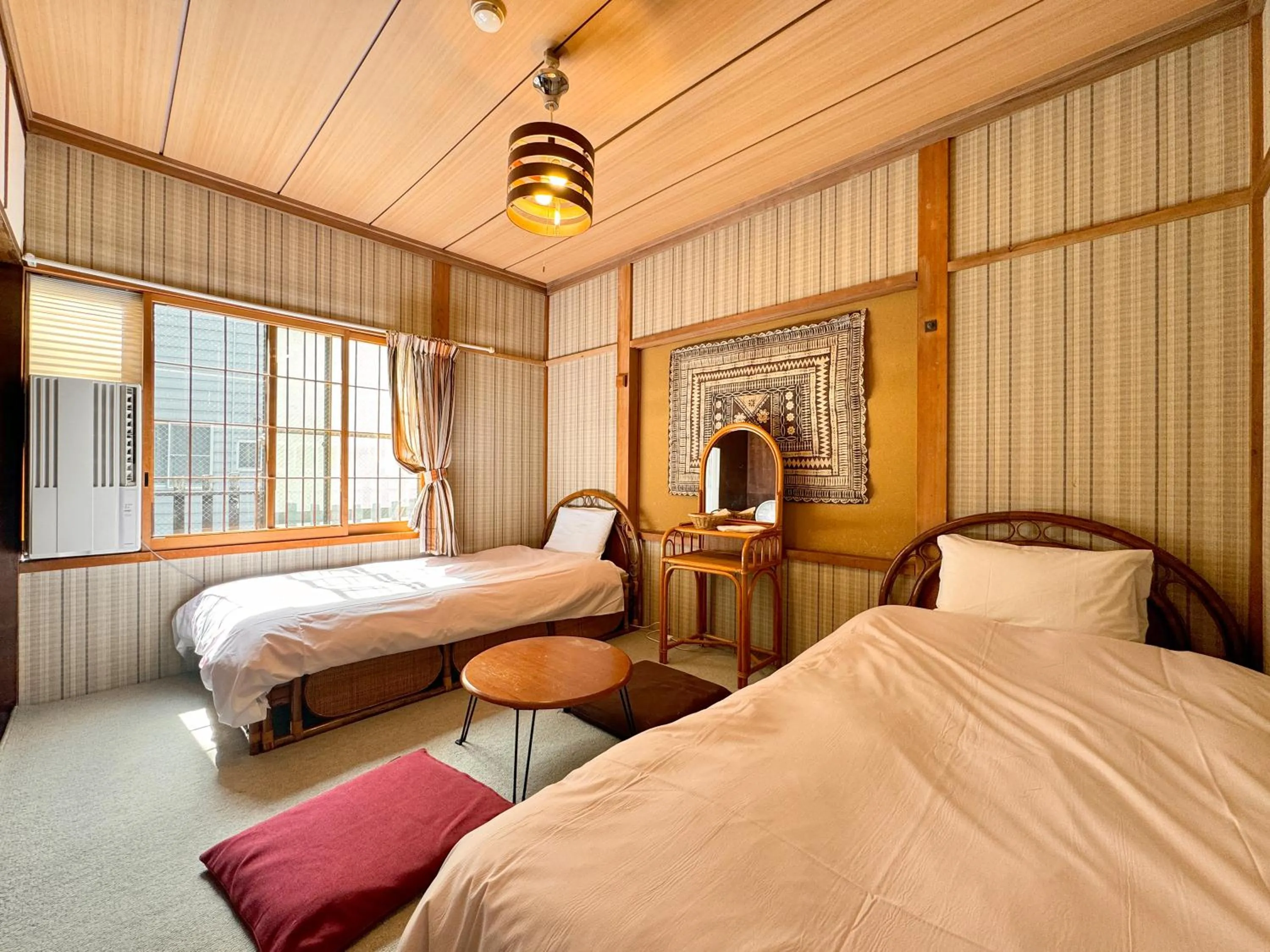 Photo of the whole room, Bed in Rantanrirun ランタンリルン