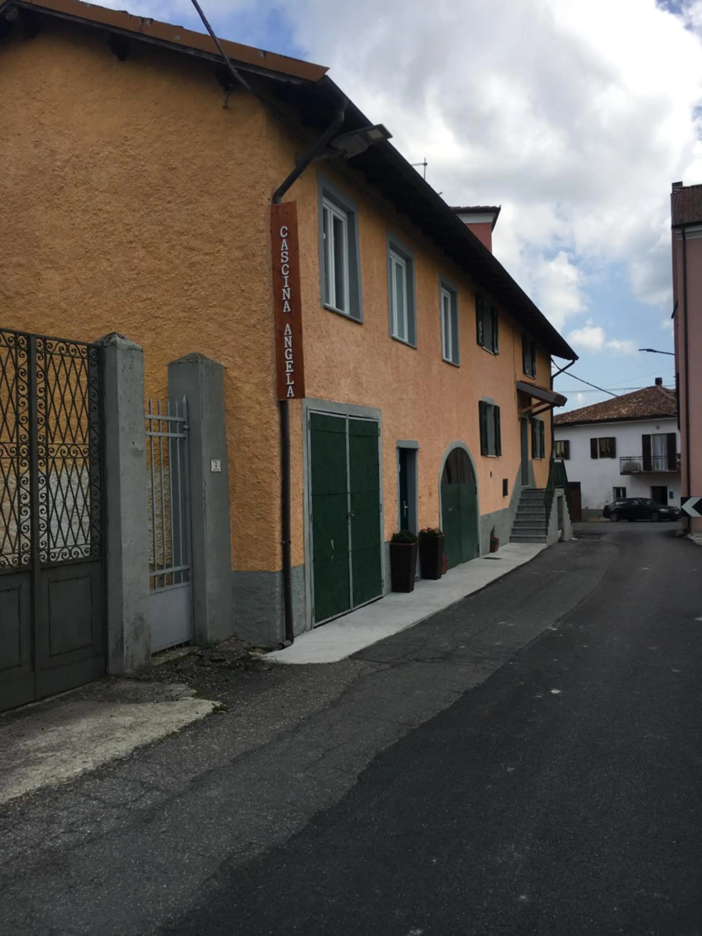 Property building in Cascina Angela