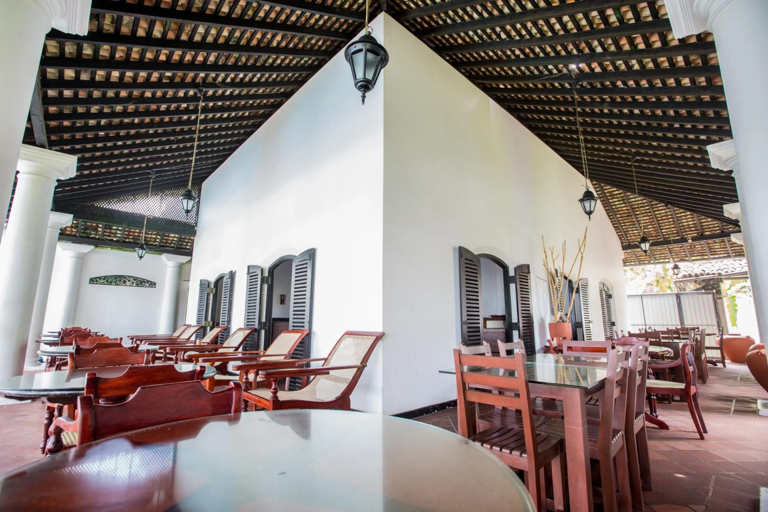 Restaurant/places to eat in Villa Tissa Beach Resort