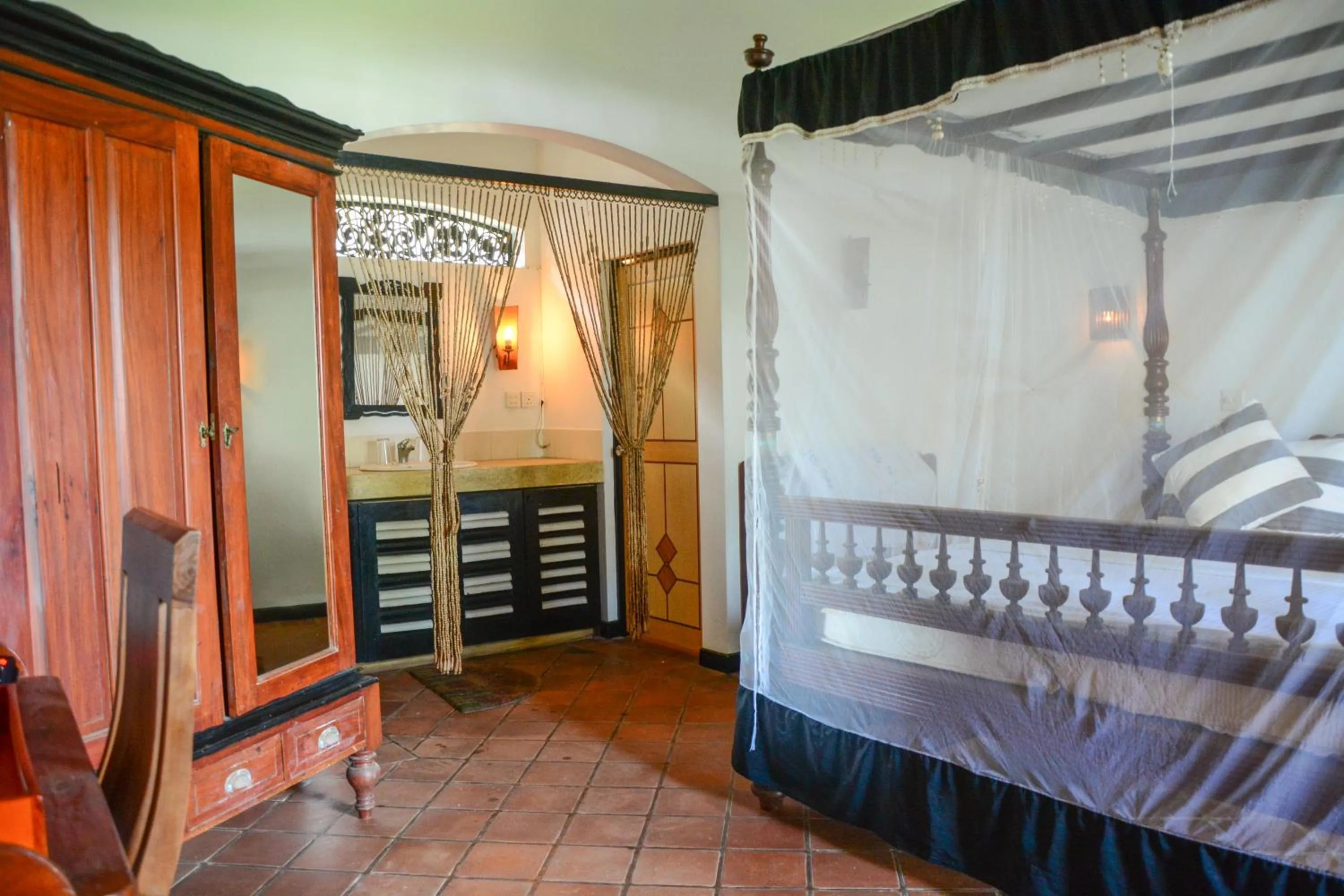 Bedroom, Bed in Villa Tissa Beach Resort