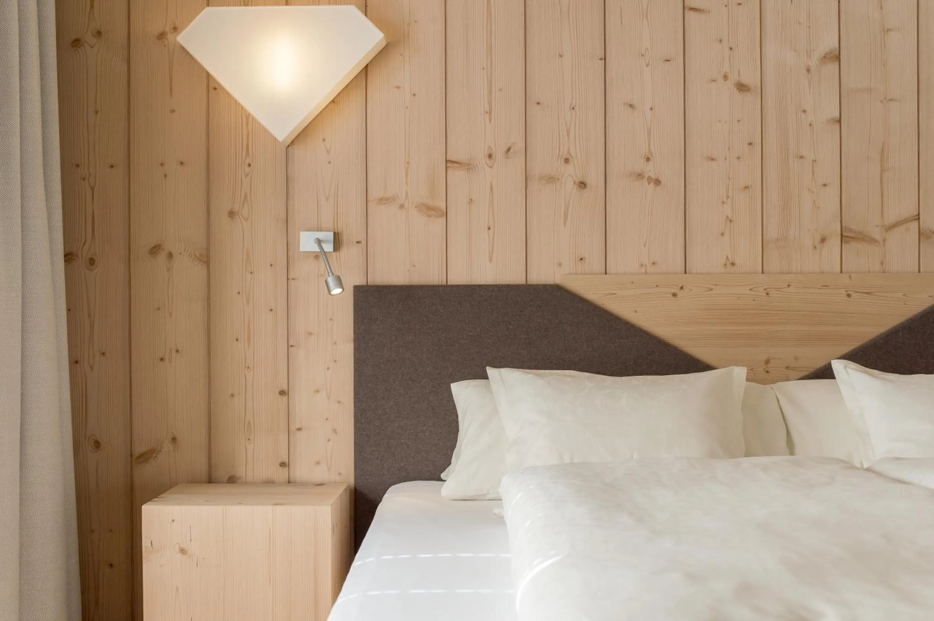 Bed in Hotel Garni Pirchhütt