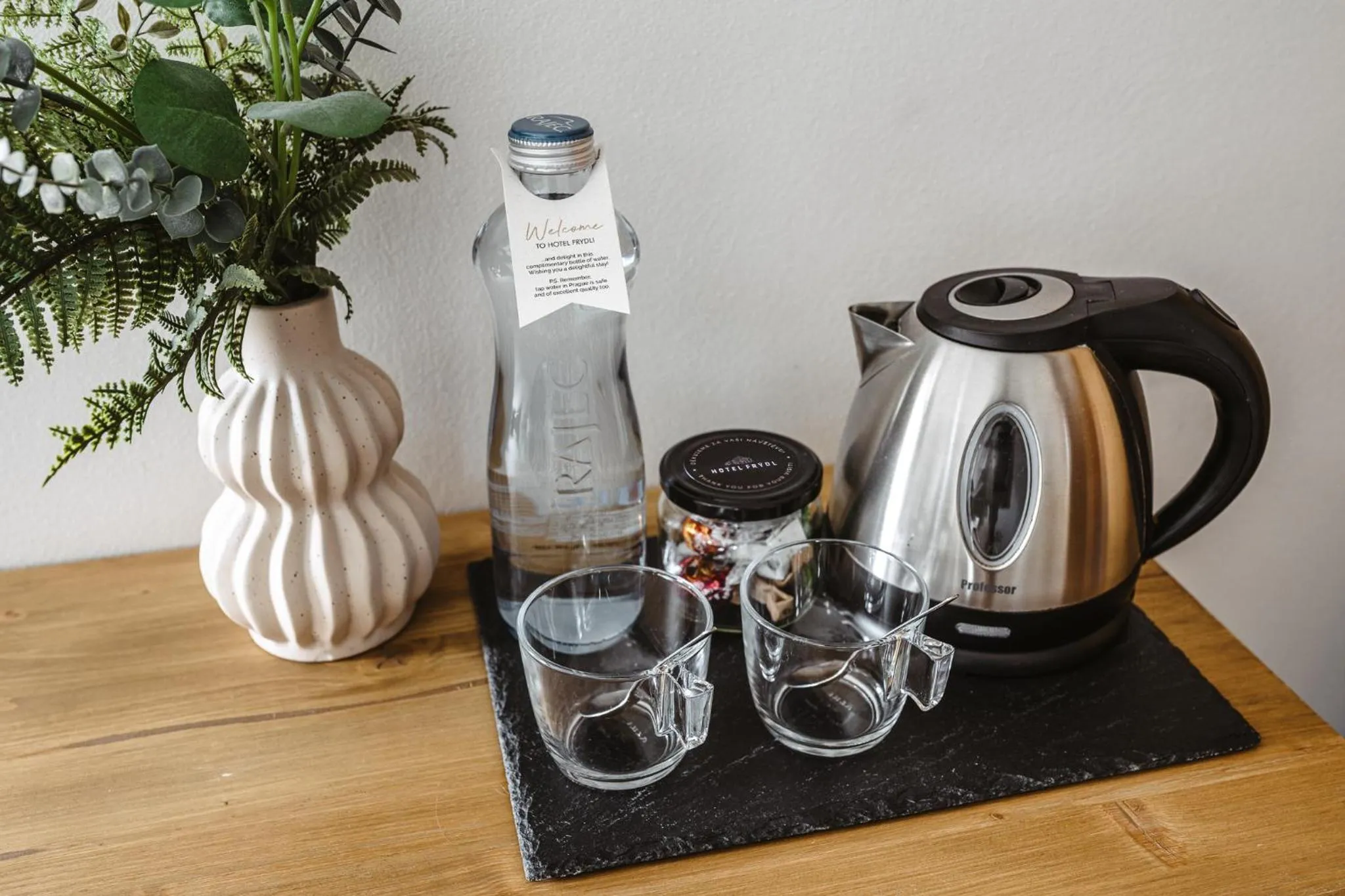 Coffee/tea facilities in Hotel Frýdl