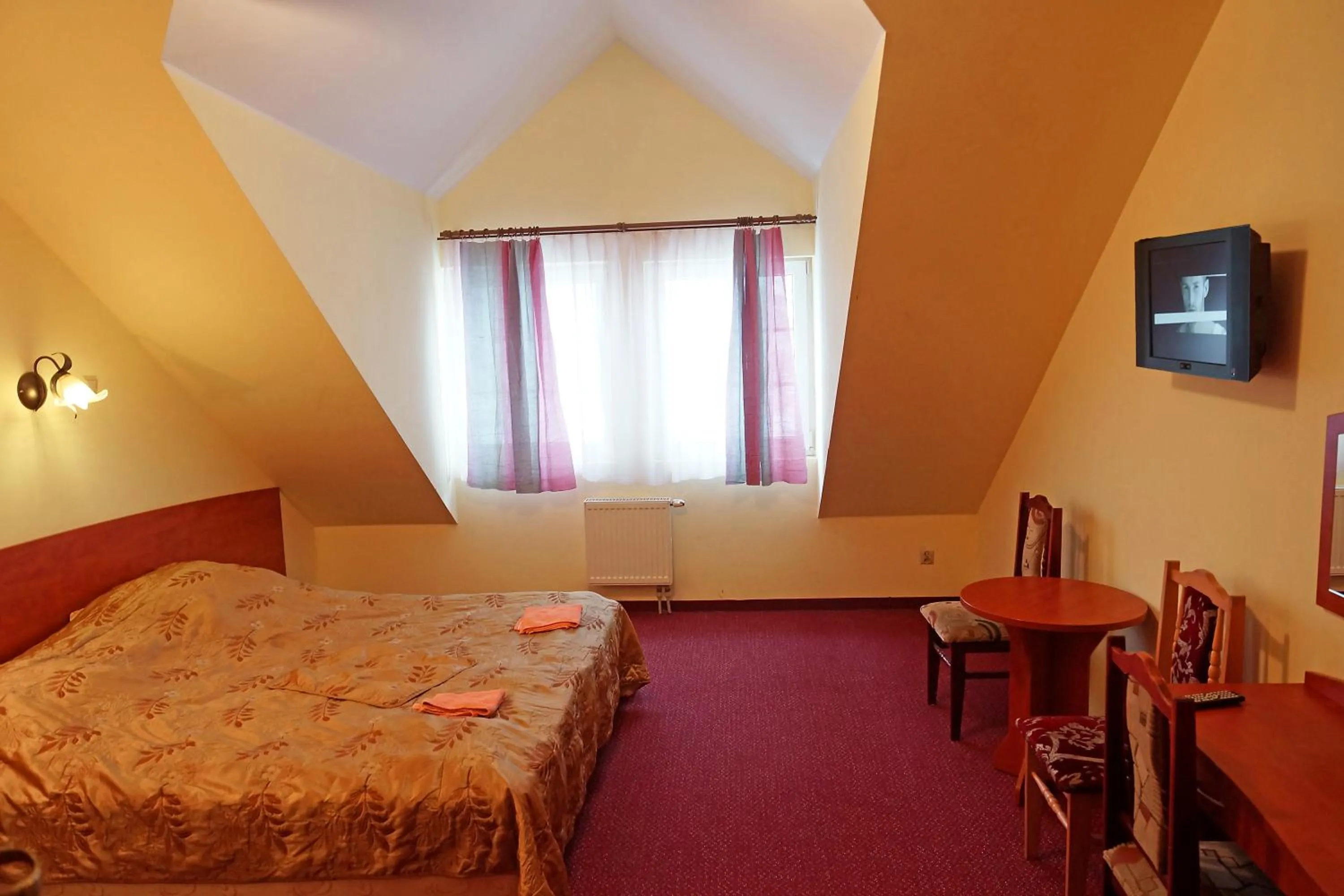 Photo of the whole room, Bed in Mieszko centrum przy deptaku