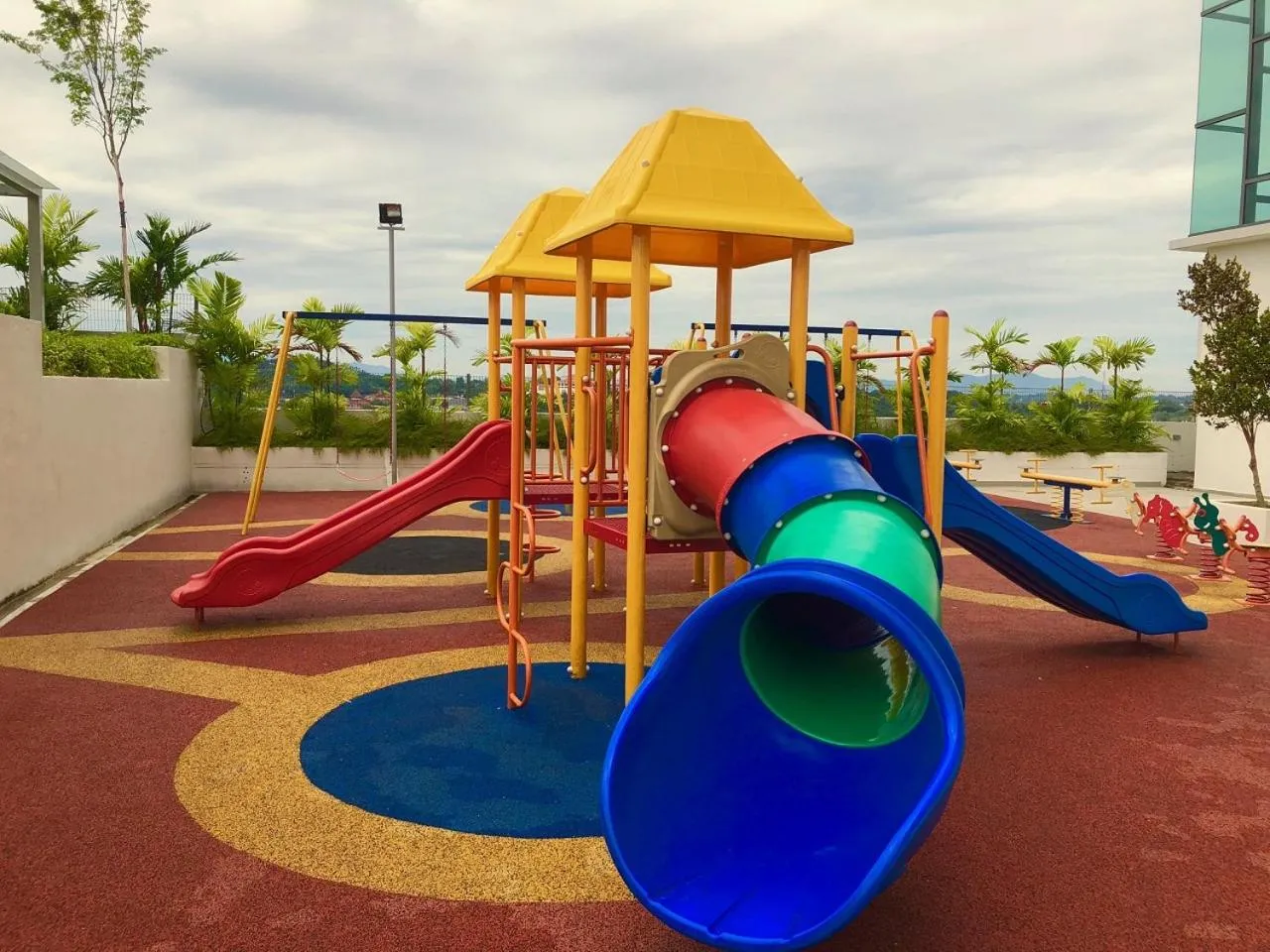 Buff Evo Soho Bangi Sentral with NETFLIX & WiFi