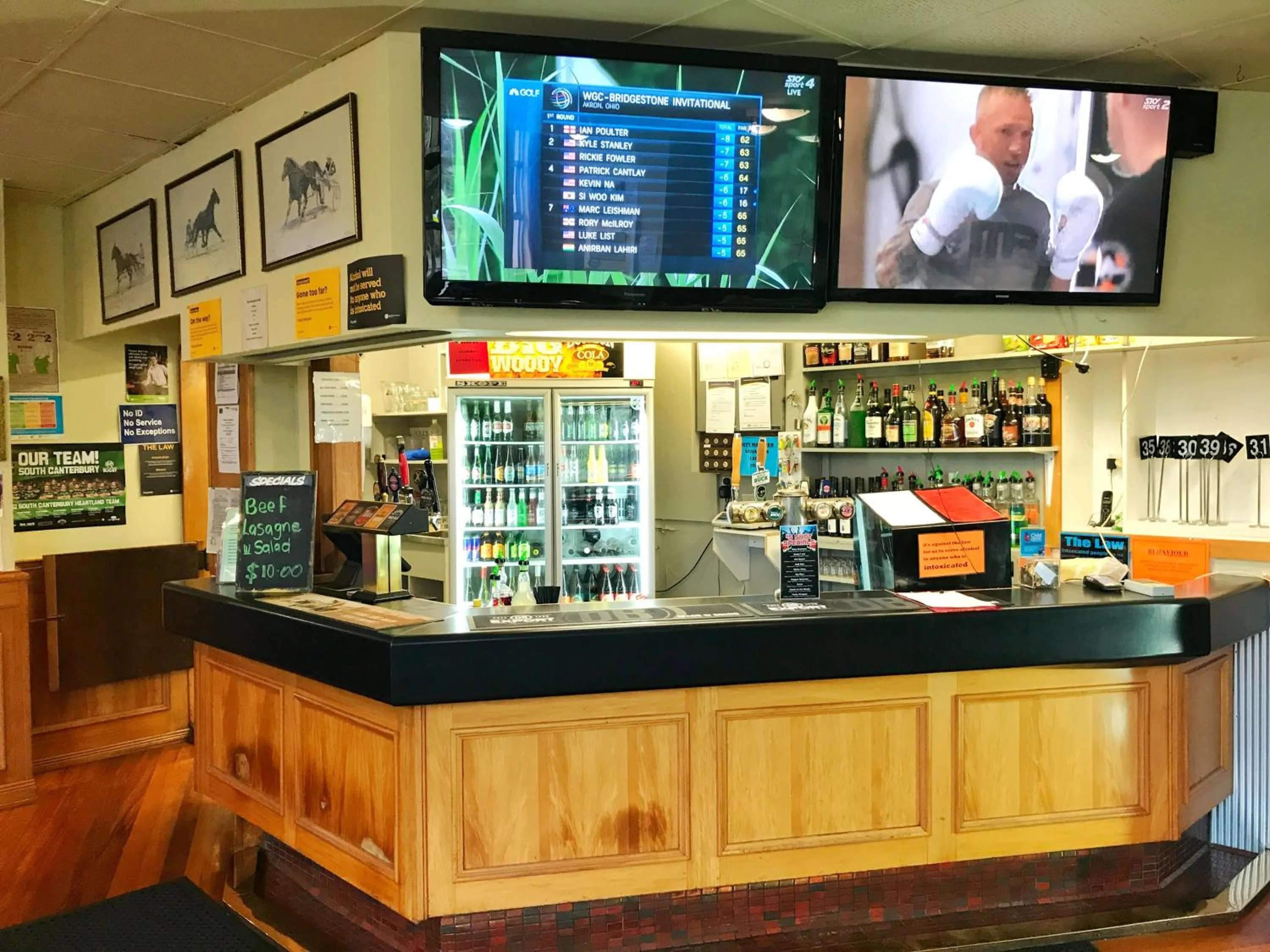 Lounge or bar in Geraldine Heritage Hotel