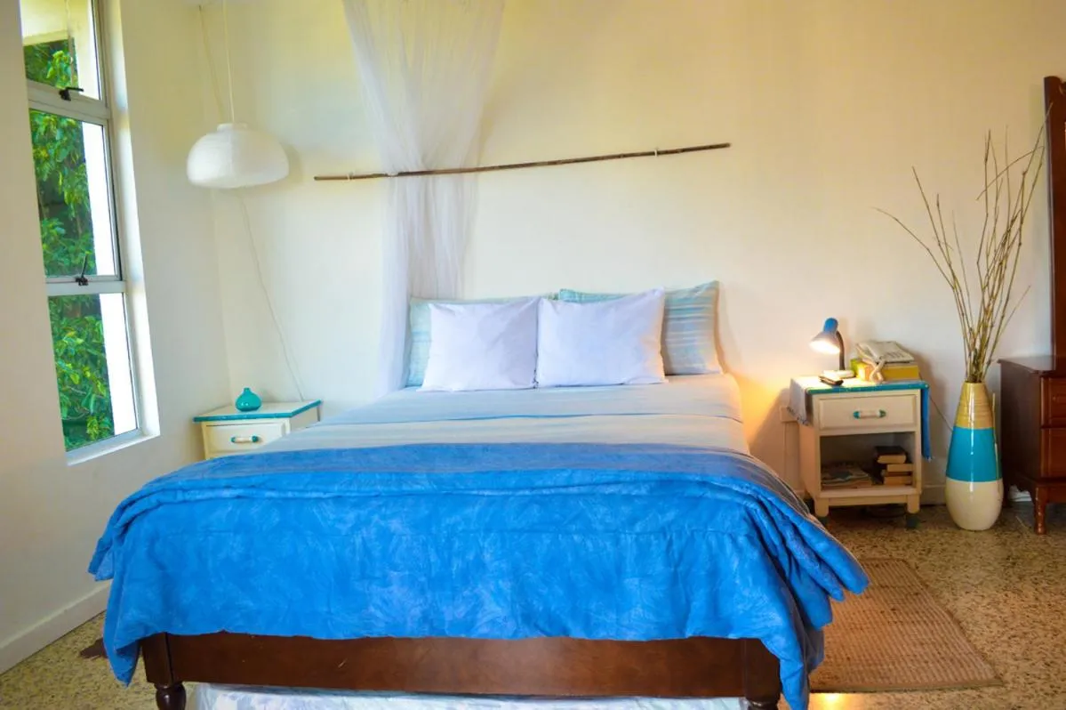 Bedroom, Bed in Montego Bay Club Beach Resort