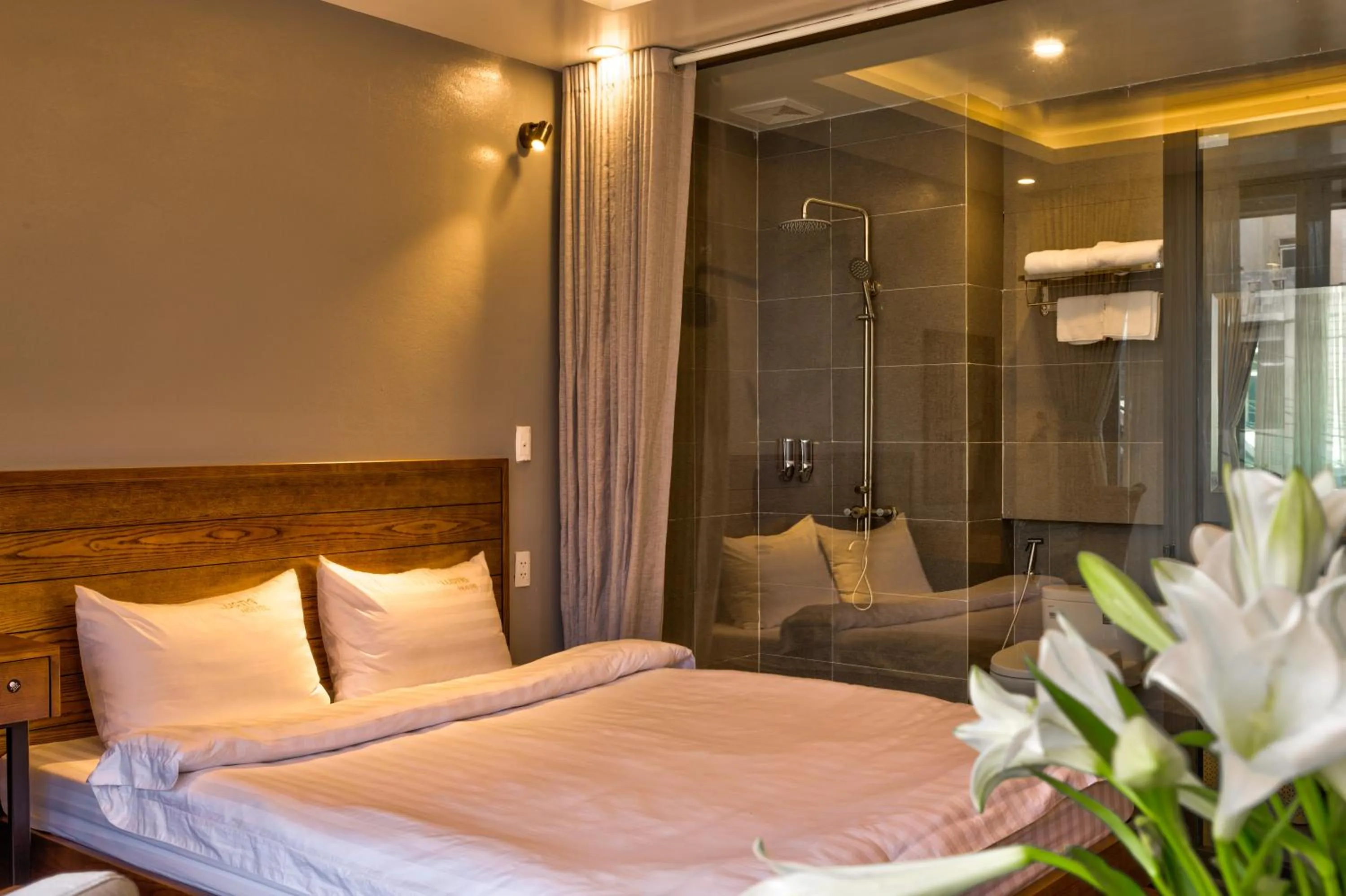 Shower in Lustig Hostel