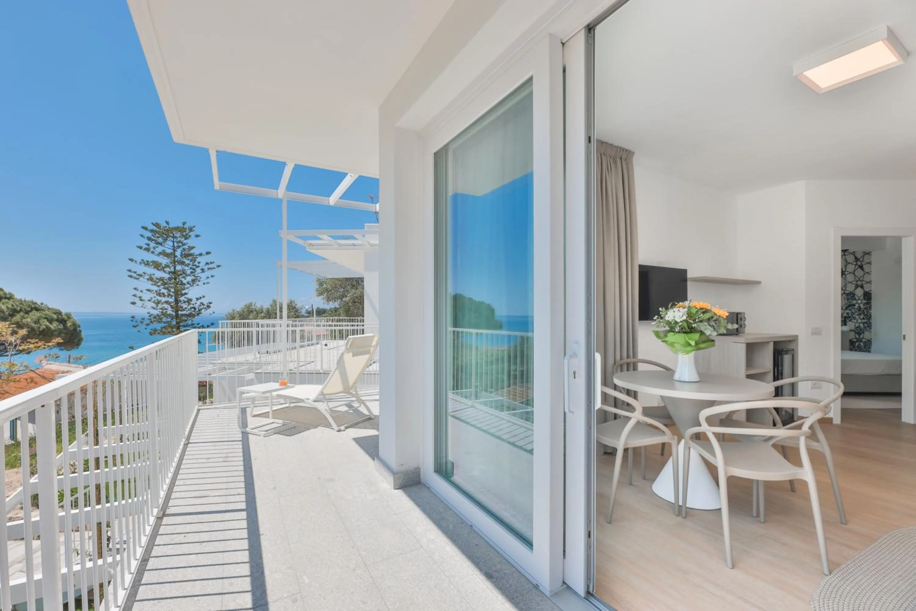 Day in Hotel Baia Imperiale