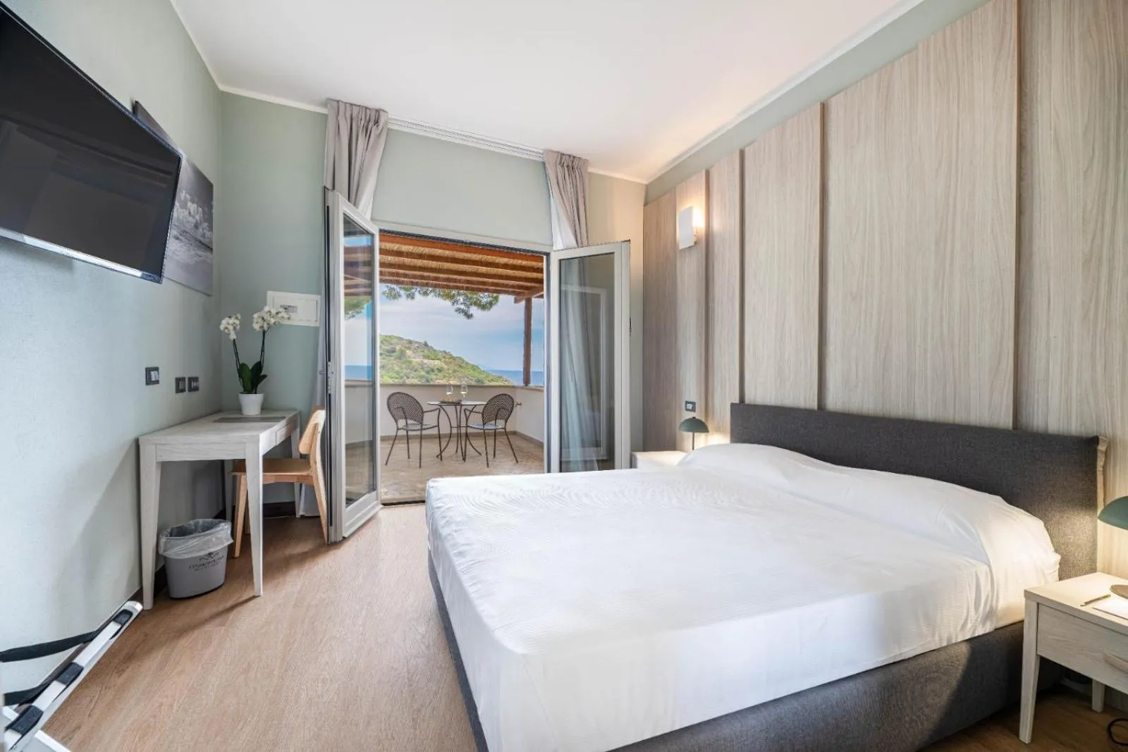 Photo of the whole room in Hotel Baia Imperiale