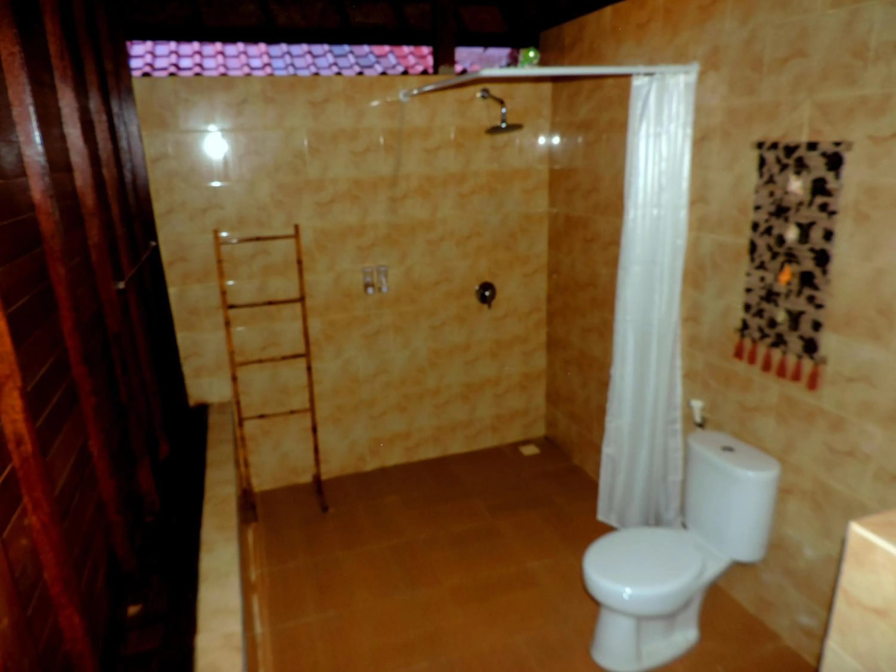 Bathroom in D'Coin Lembongan