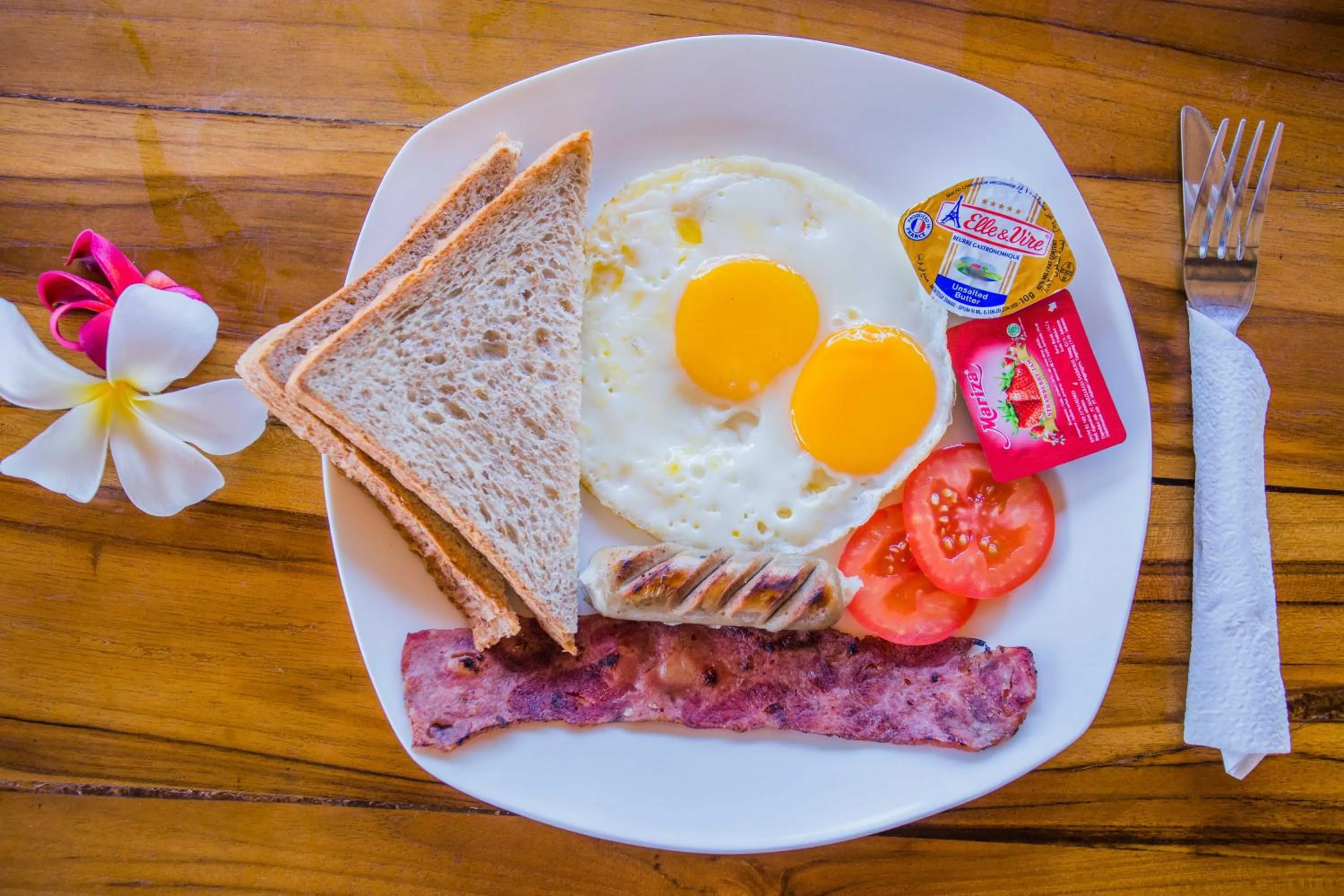 Breakfast in D'Coin Lembongan