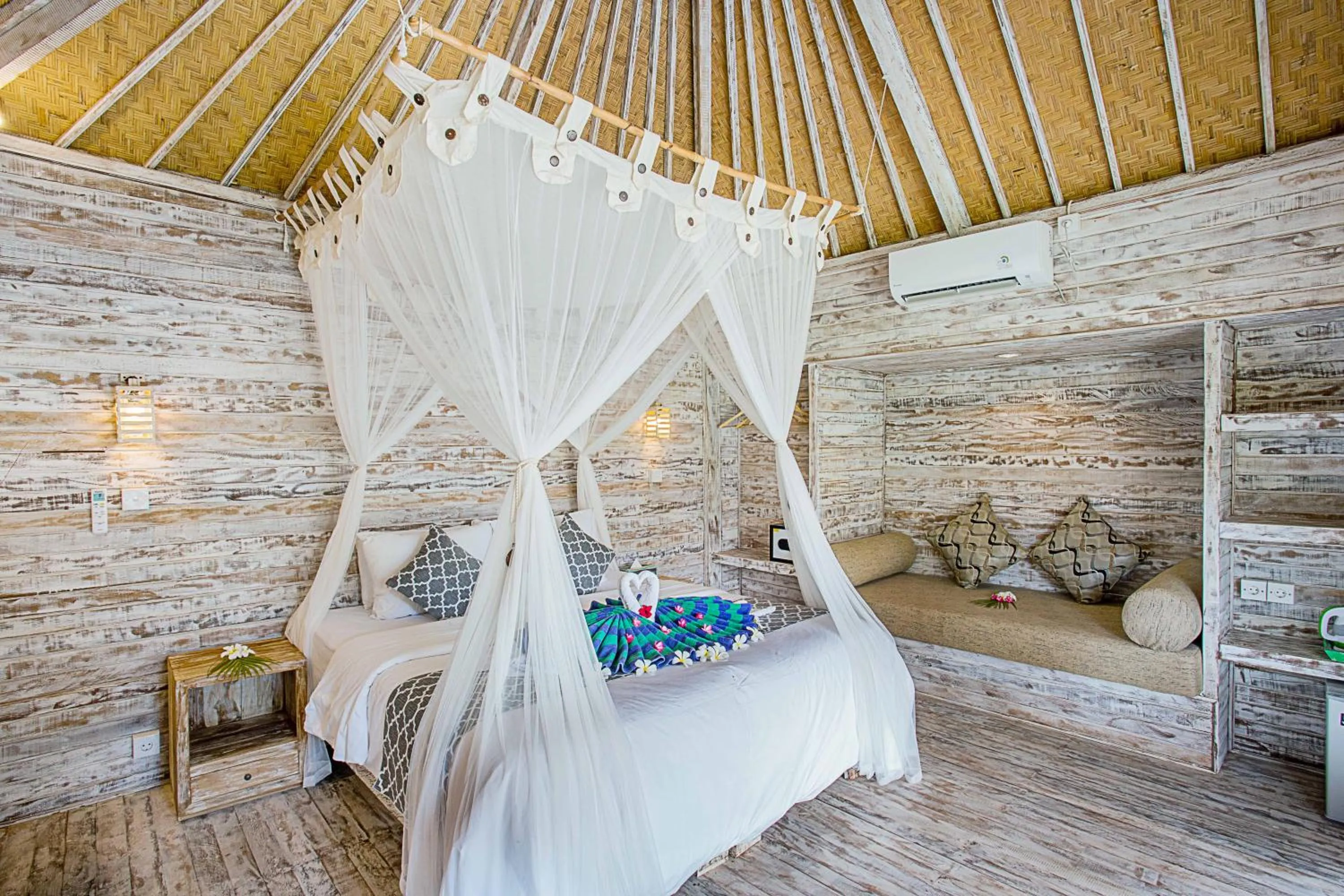 Bed in D'Coin Lembongan