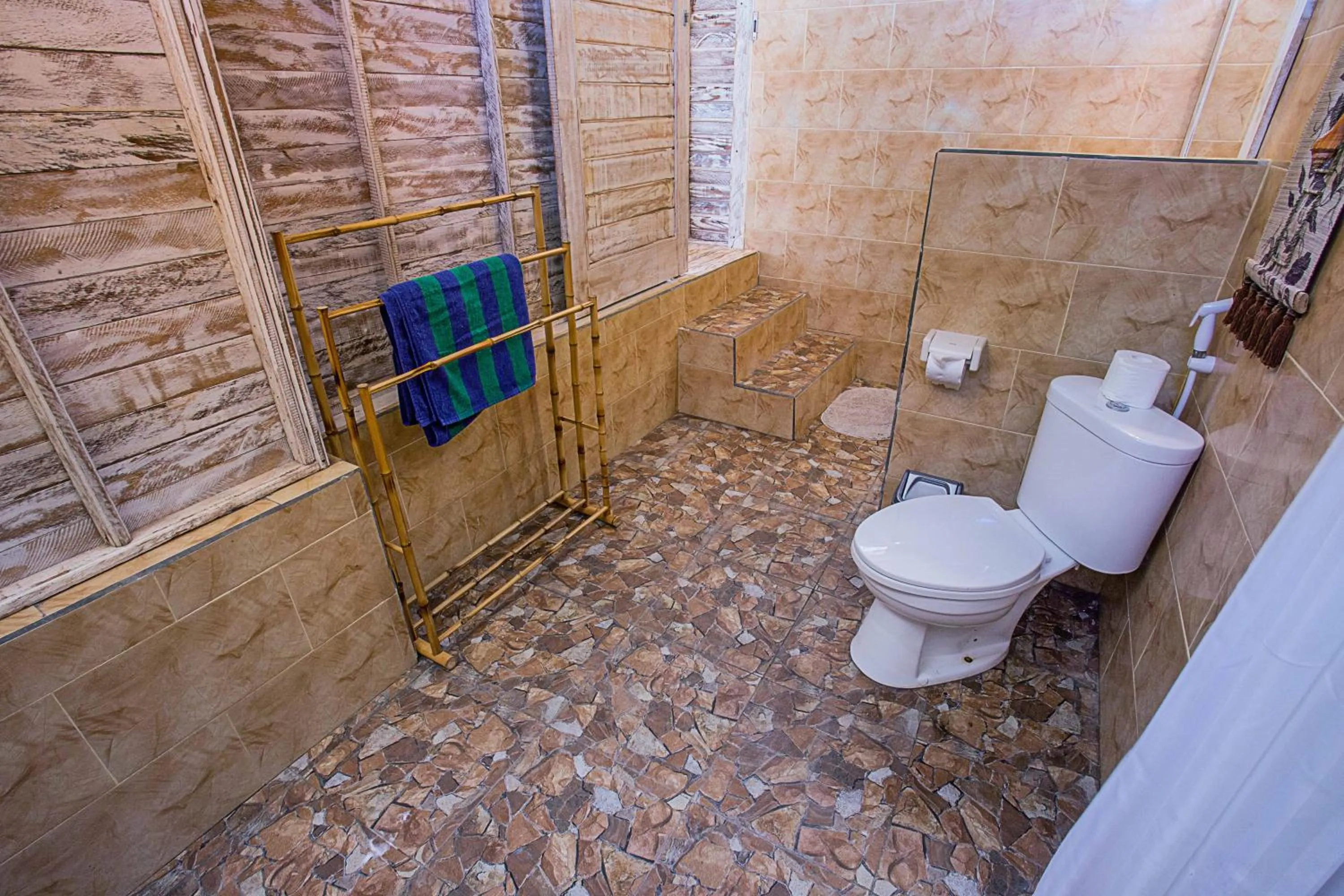 Bathroom in D'Coin Lembongan