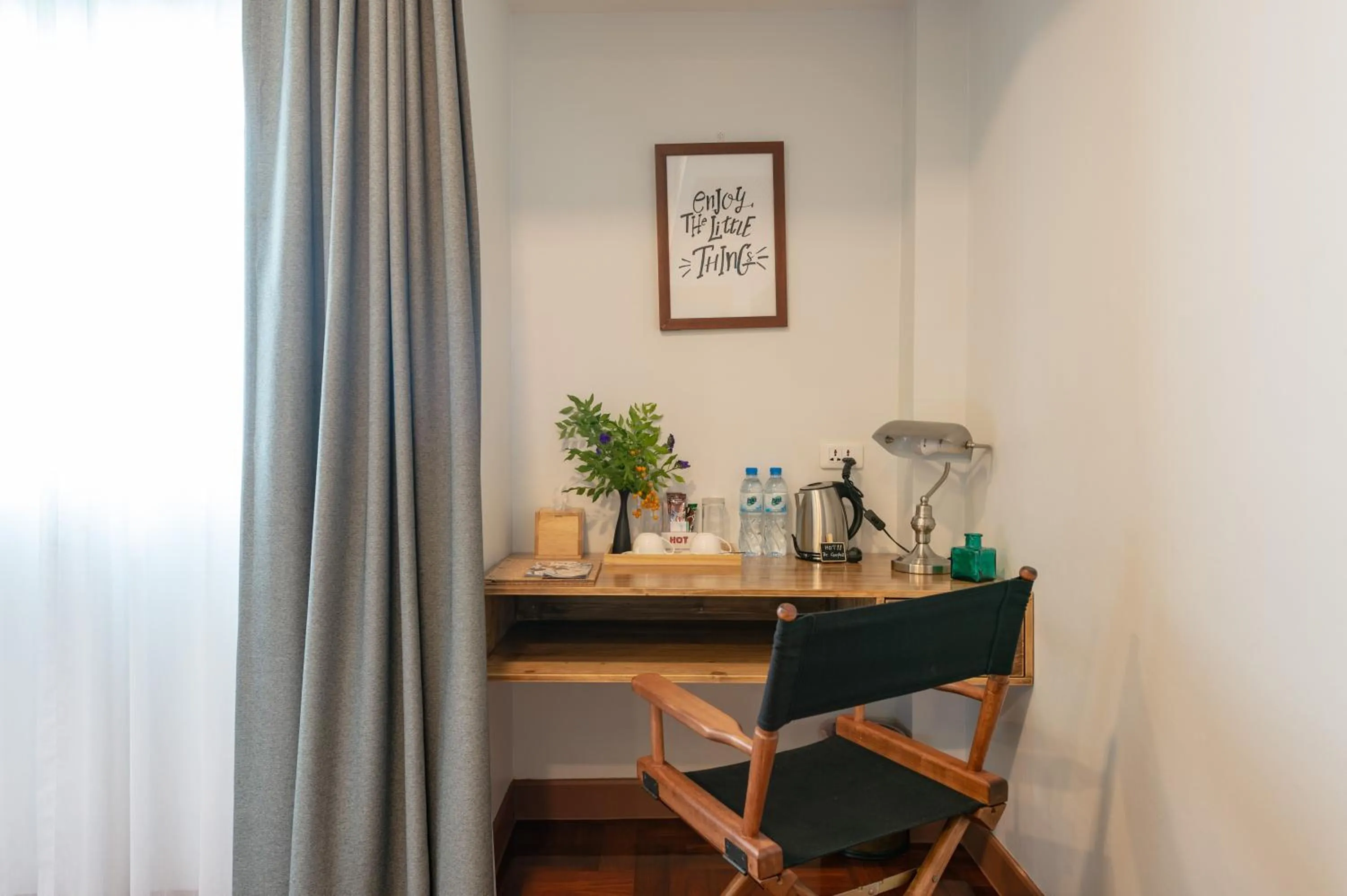 Coffee/tea facilities in Maneeya Park Residence