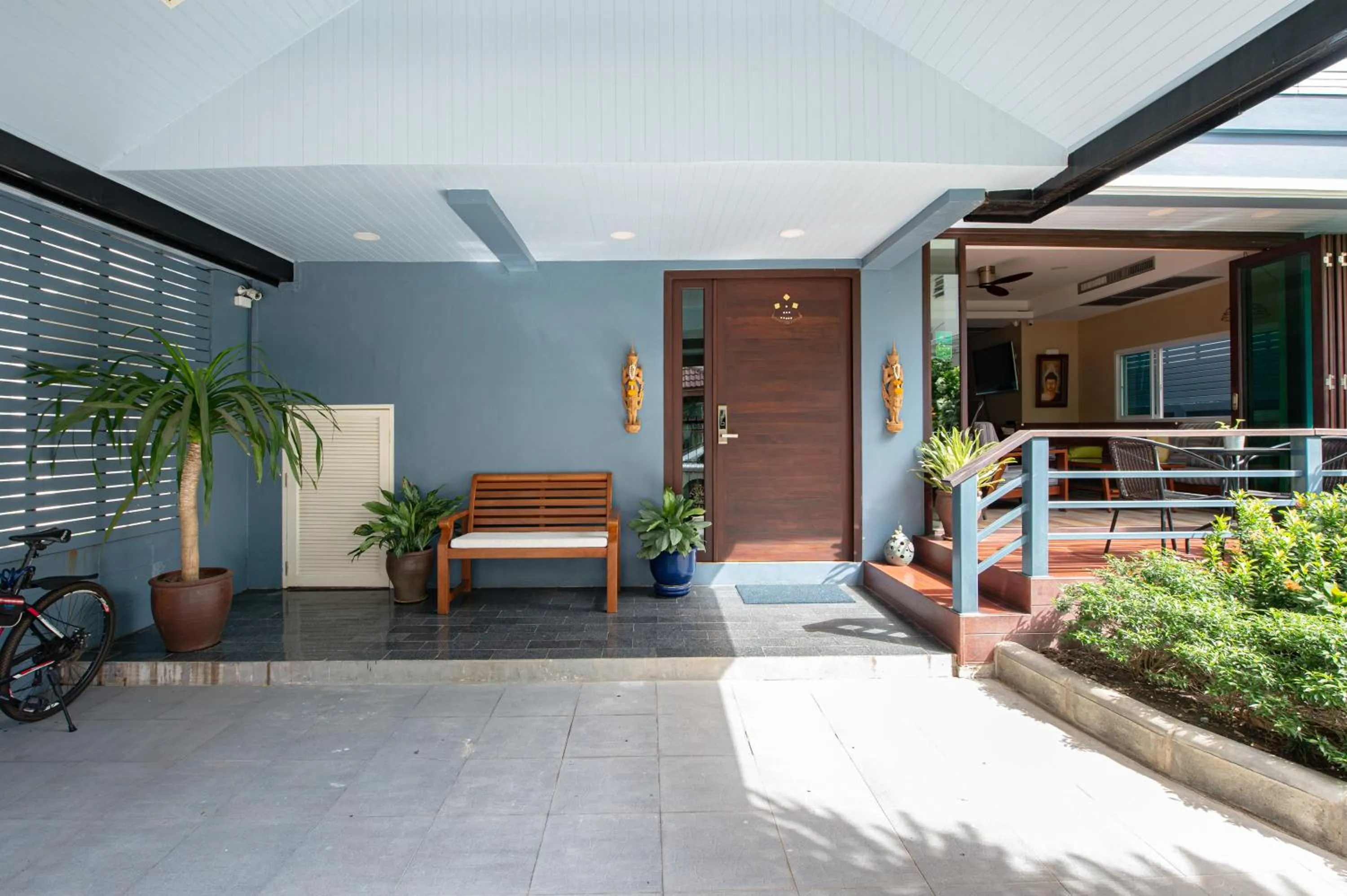 Patio in Maneeya Park Residence