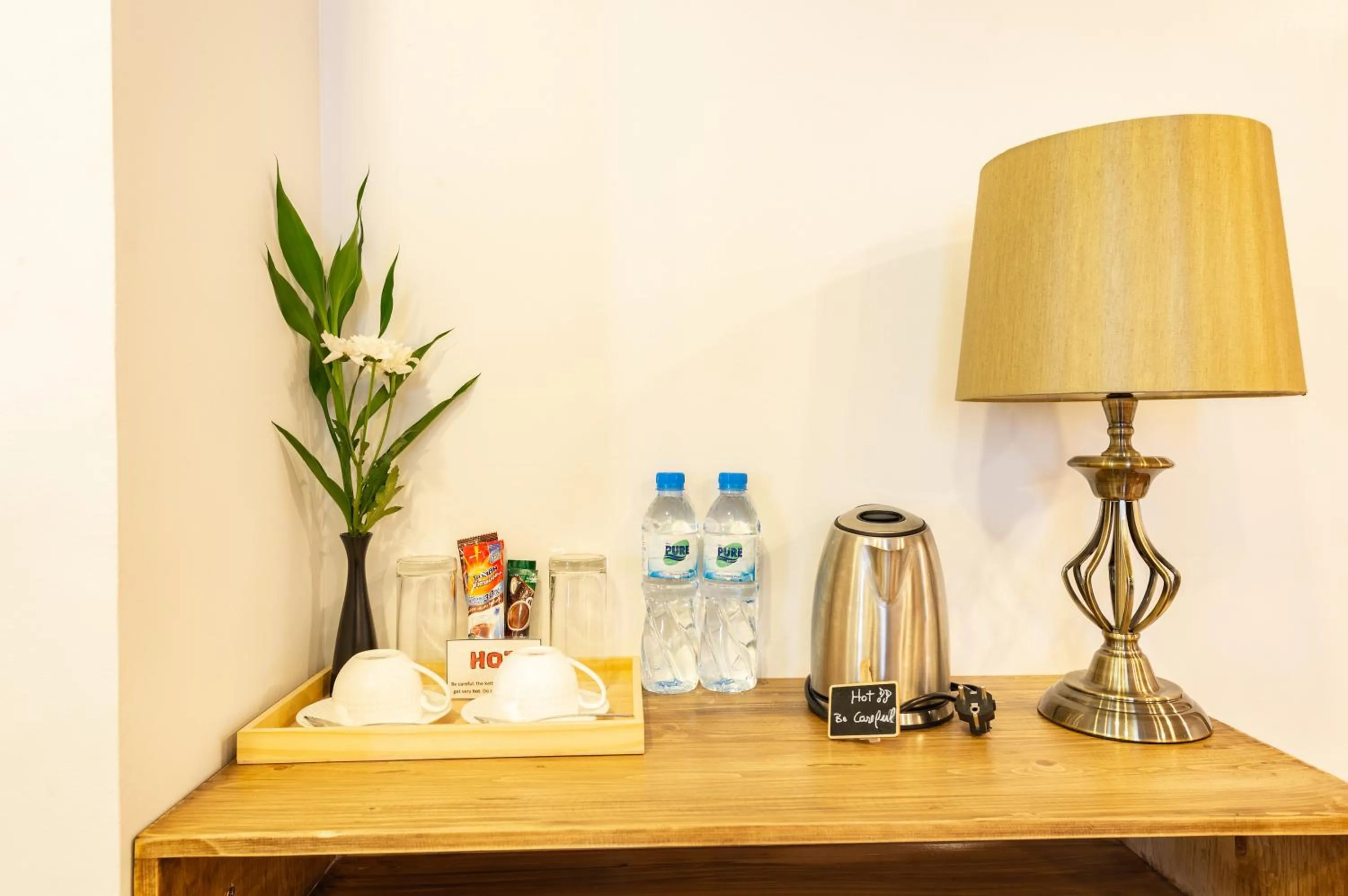 Coffee/tea facilities in Maneeya Park Residence