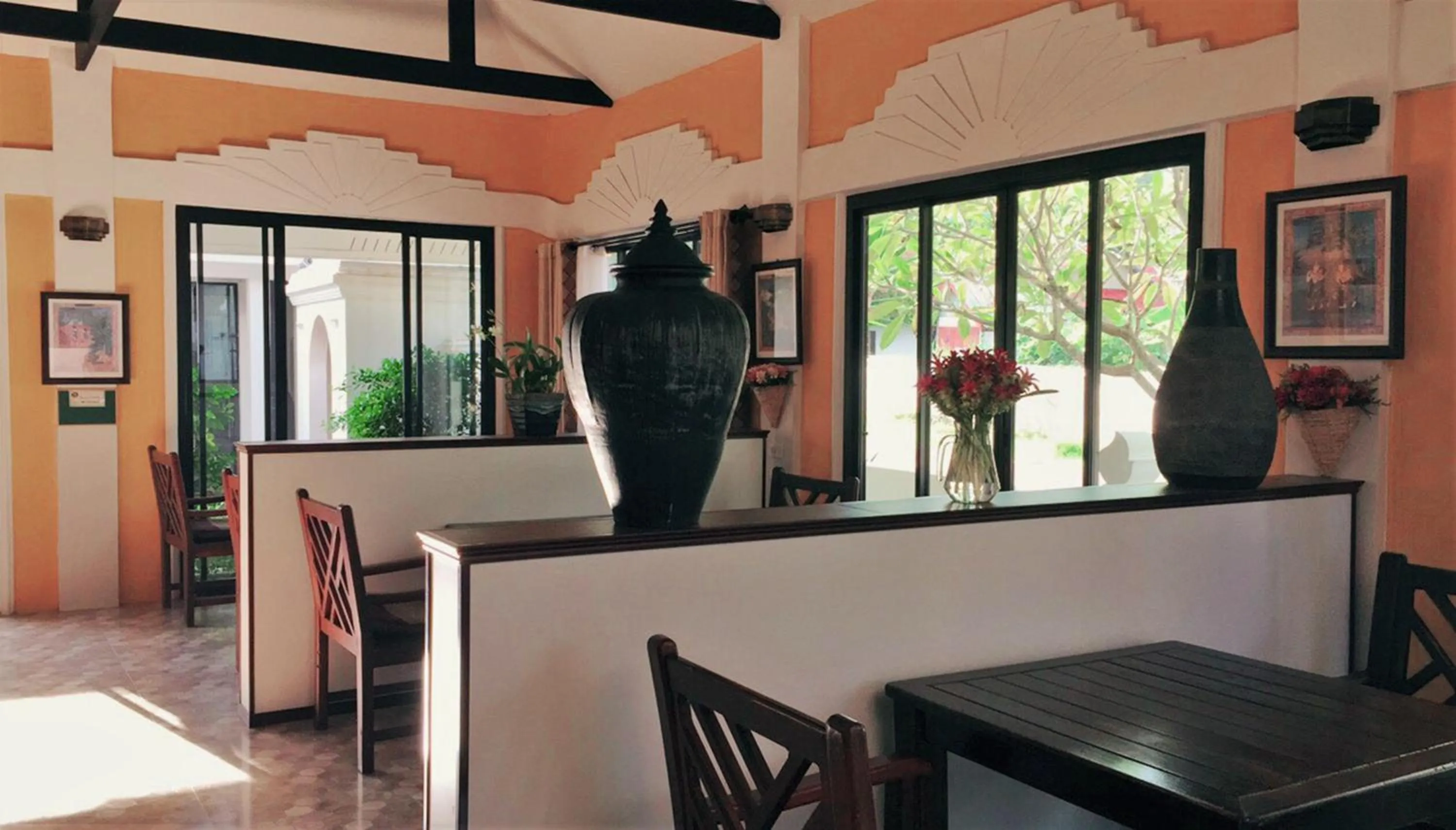 Restaurant/places to eat in Phu View Hideaway