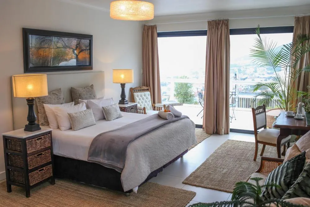 Bed in Radium Hall Guest House