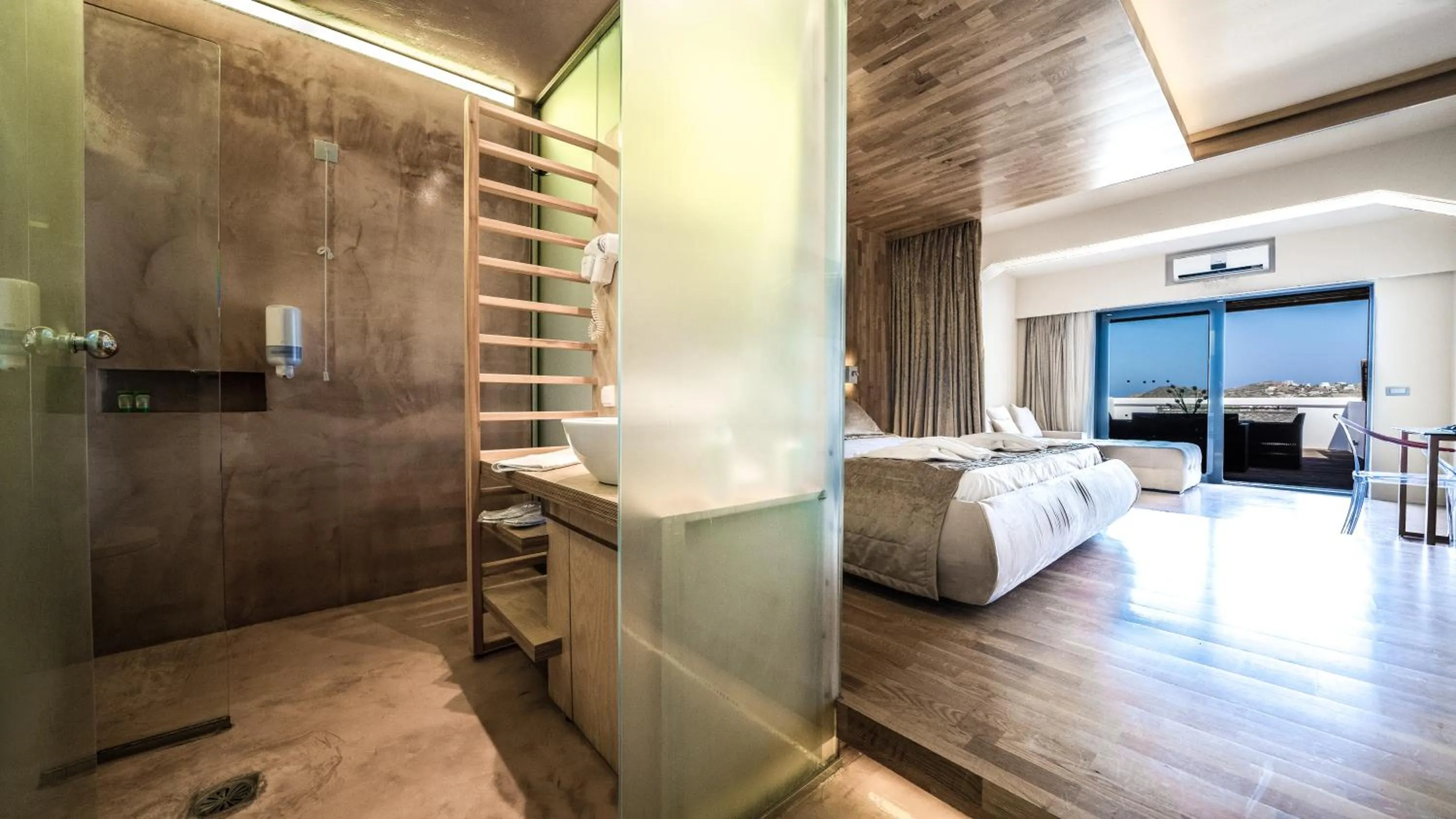 Photo of the whole room, Bed in Panorama Village Hotel