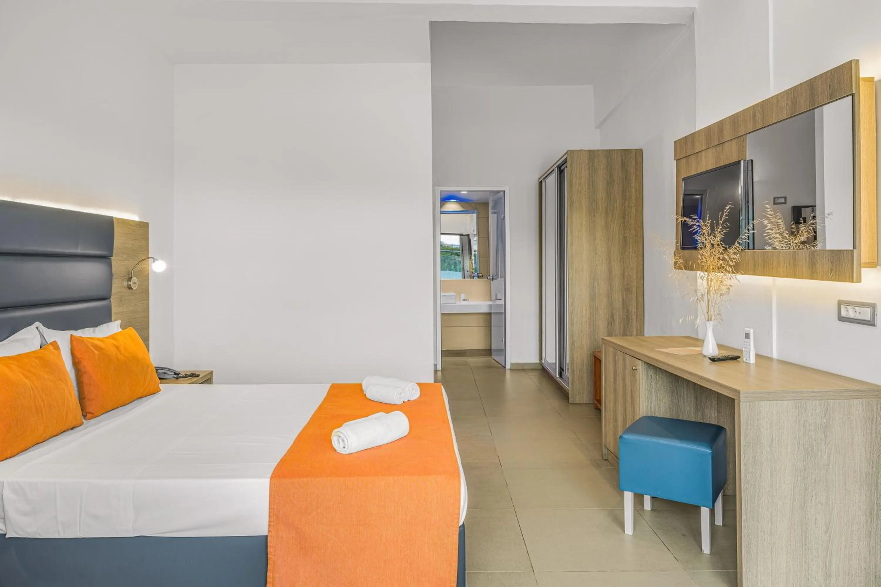 Bed in Panorama Village Hotel